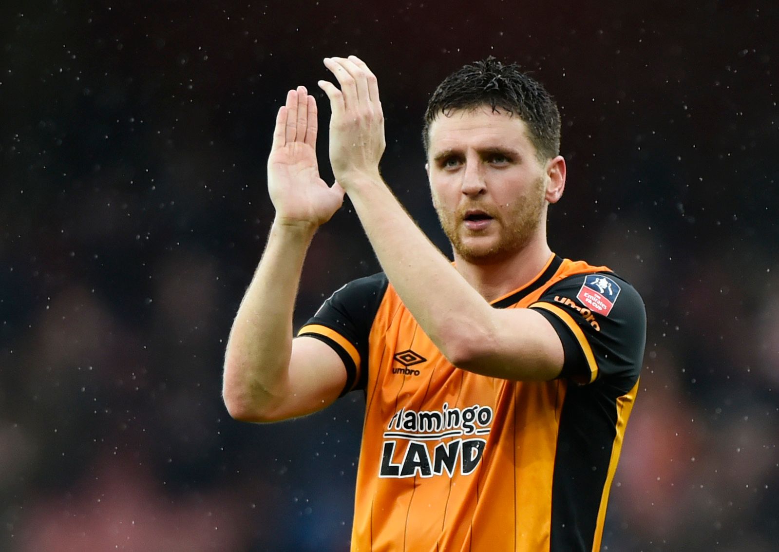 Football Soccer - Arsenal v Hull City - FA Cup Fifth Round - Emirates Stadium - 20/2/16
Hull City's Alex Bruce applauds fans after the game
Reuters / Hannah McKay
Livepic
EDITORIAL USE ONLY. No use with unauthorized audio, video, data, fixture lists, club/league logos or 
