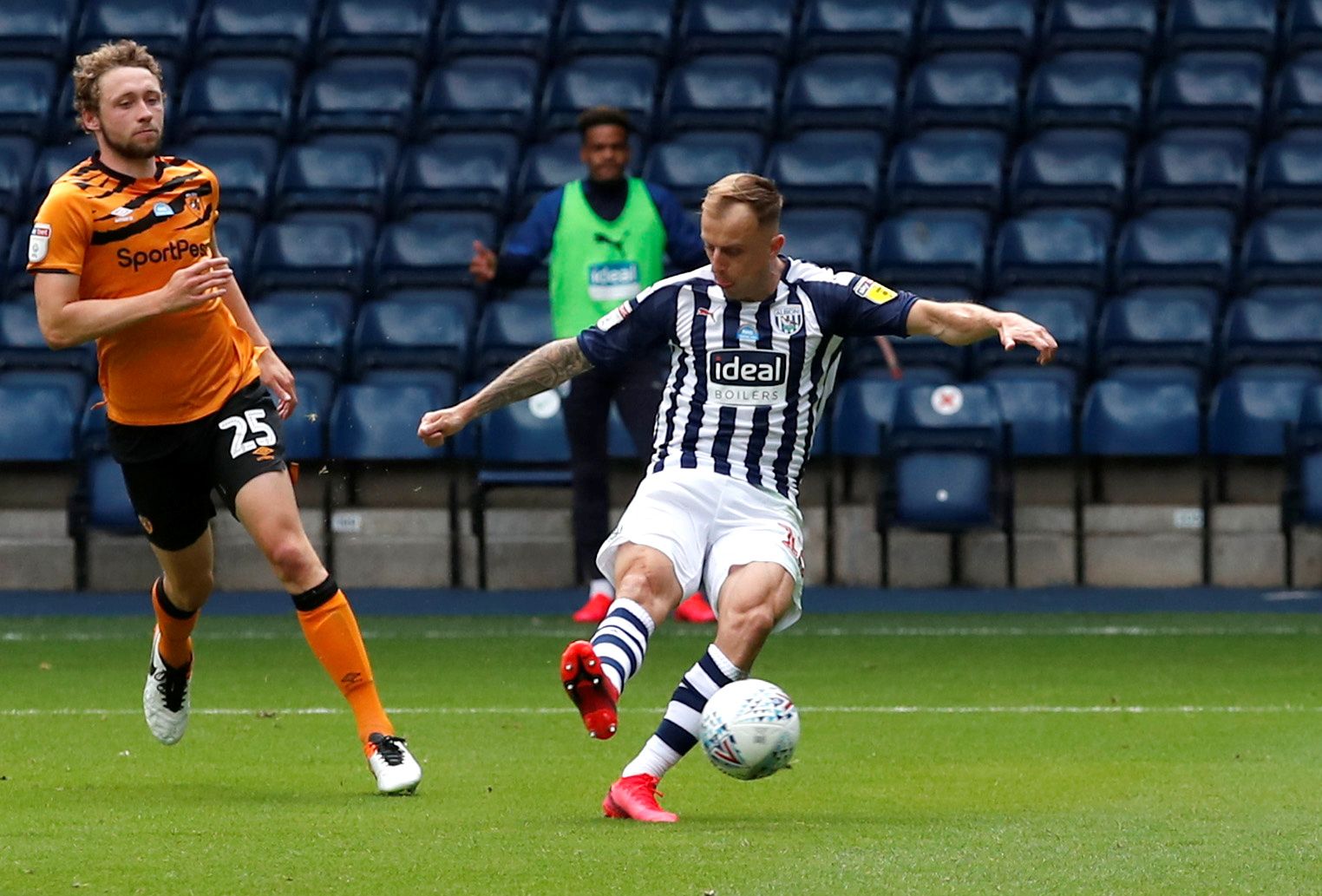 Soccer Football - Championship - West Bromwich Albion v Hull City - The Hawthorns, West Bromwich, Britain - July 5, 2020  West Bromwich Albion's Kamil Grosicki scores their third goal, as play resumes behind closed doors following the outbreak of the coronavirus disease (COVID-19)   Action Images/Andrew Boyers    EDITORIAL USE ONLY. No use with unauthorized audio, video, data, fixture lists, club/league logos or 