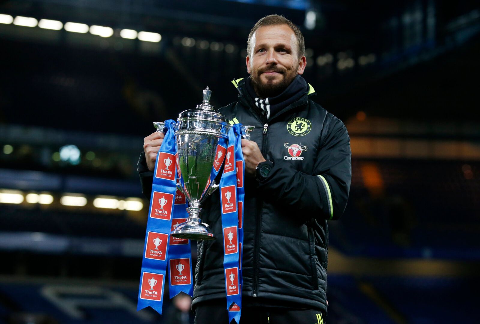 Britain Soccer Football - Chelsea v Manchester City - FA Youth Cup Final Second Leg - Stamford Bridge - 26/4/17 Chelsea youth team coach Jody Morris celebrates with the trophy at the end Mandatory Credit: Action Images / Peter Cziborra Livepic EDITORIAL USE ONLY.