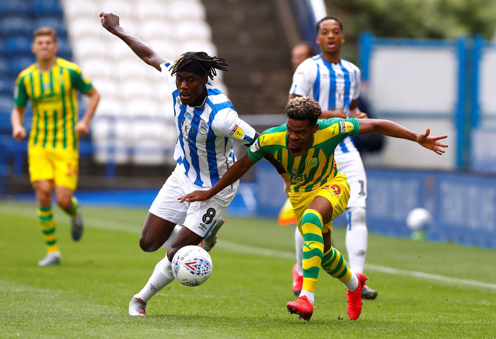 Soccer Football - Championship - Huddersfield Town v West Bromwich Albion - John Smith's Stadium, Huddersfield, Britain - July 17, 2020   Huddersfield Town's Trevoh Chalobah in action with West Bromwich Albion's Grady Diangana   Action Images/Jason Cairnduff    EDITORIAL USE ONLY. No use with unauthorized audio, video, data, fixture lists, club/league logos or 
