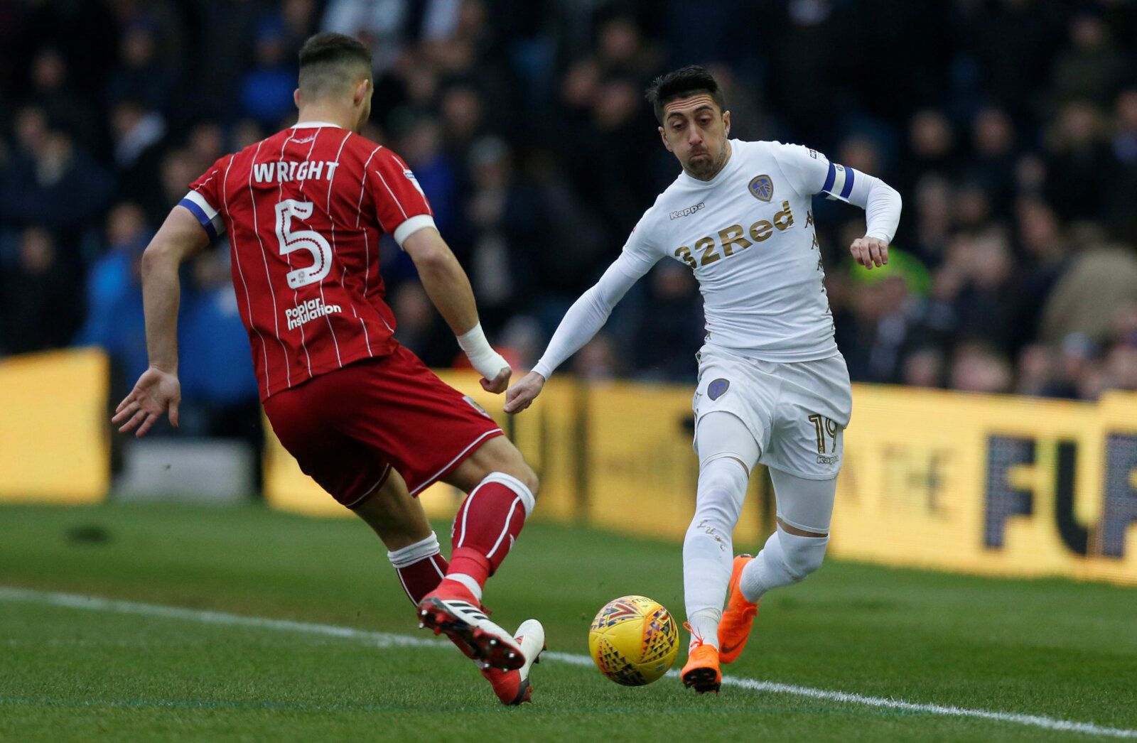 Soccer Football - Championship - Leeds United vs Bristol City - Elland Road, Leeds, Britain - February 18, 2018  Leeds United's Pablo Hernandez and Bristol City's Bailey Wright in action  Action Images/Ed Sykes  EDITORIAL USE ONLY. No use with unauthorized audio, video, data, fixture lists, club/league logos or 