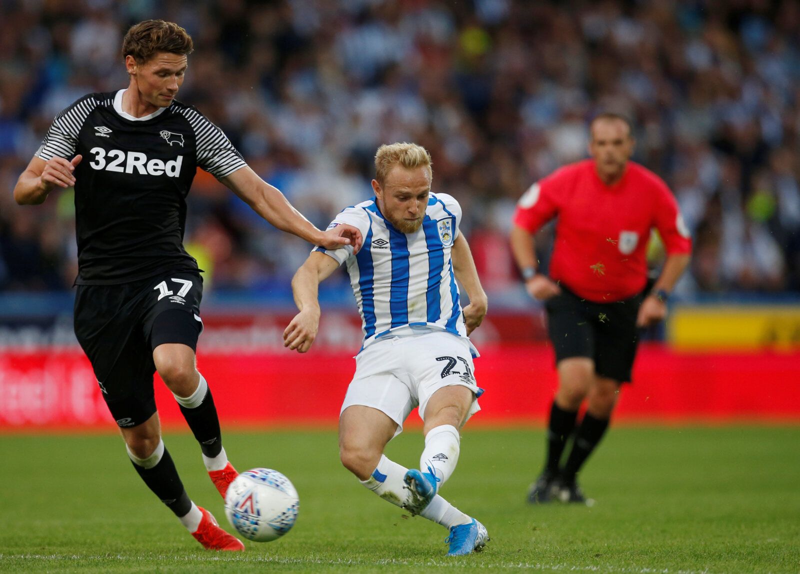 Soccer Football - Championship - Huddersfield Town v Derby County - John Smith's Stadium, Huddersfield, Britain - August 5, 2019  Huddersfield Town's Alex Pritchard shoots at goal  Action Images/Ed Sykes  EDITORIAL USE ONLY. No use with unauthorized audio, video, data, fixture lists, club/league logos or 