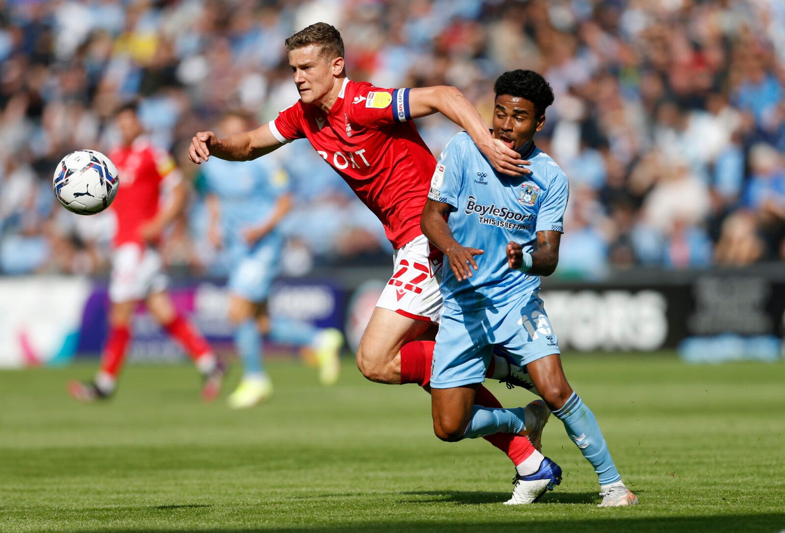 Soccer Football - Championship - Coventry City v Nottingham Forest - Coventry Building Society Arena, Coventry, Britain - August 8, 2021 Nottingham Forest's Ryan Yates in action with Coventry City's Ian Maatsen Action Images/Ed Sykes