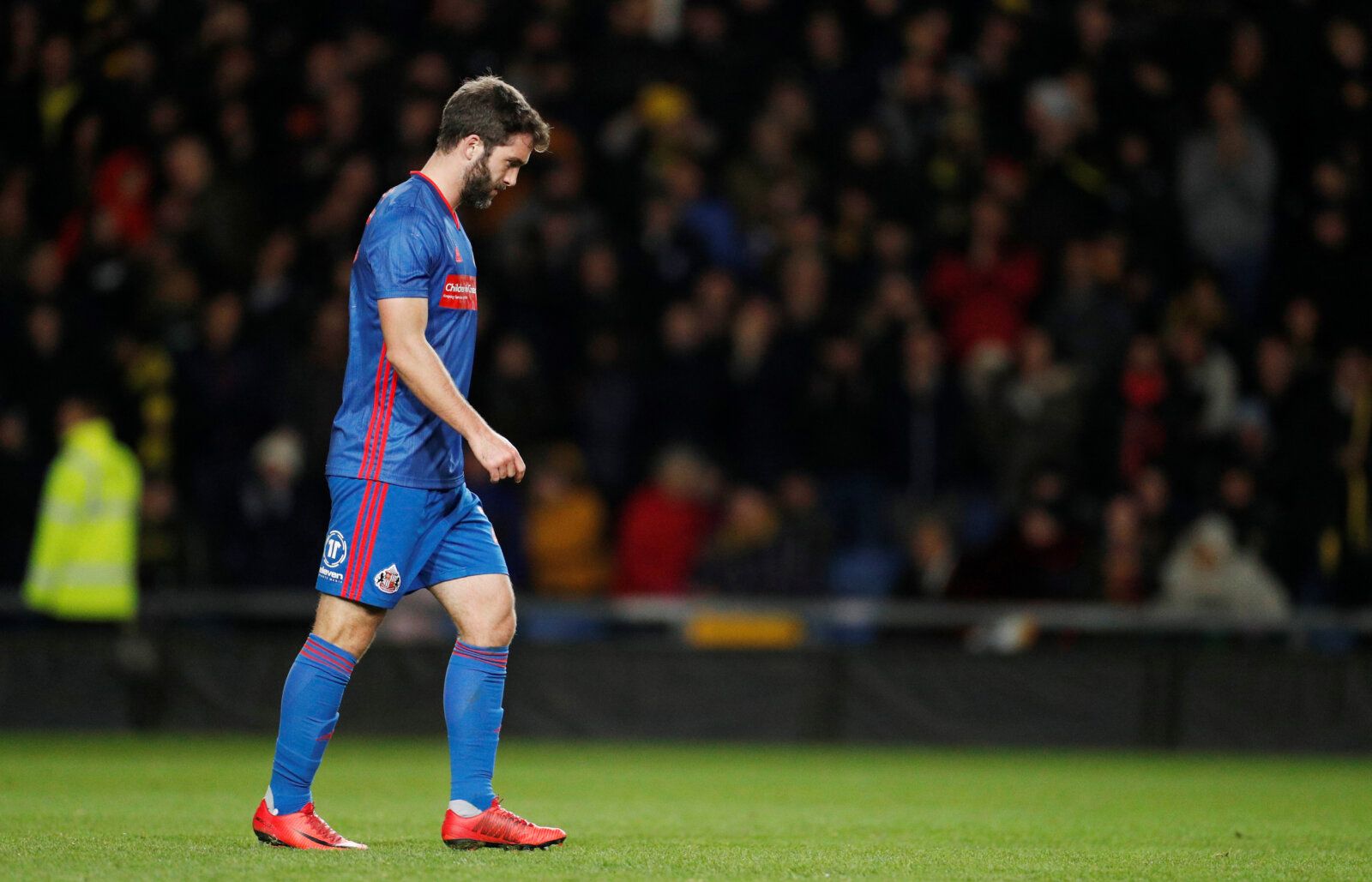 Soccer Football - Carabao Cup - Fourth Round - Oxford United v Sunderland - Kassam Stadium, Oxford, Britain - October 29, 2019  Sunderland's Will Grigg looks dejected after missing during the penalty shoot out  Action Images/John Sibley  EDITORIAL USE ONLY. No use with unauthorized audio, video, data, fixture lists, club/league logos or 