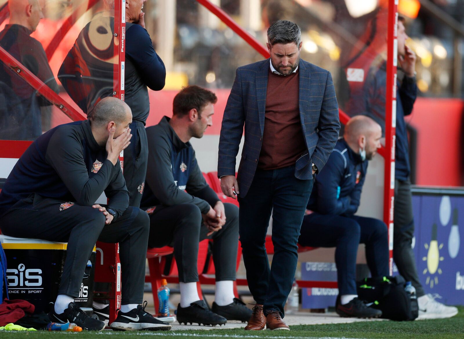 Soccer Football - League One - Play-Off Semi Final First Leg - Lincoln City v Sunderland - Sincil Bank, Lincoln, Britain - May 19, 2021 Sunderland's manager Lee Johnson reacts during the match Action Images/Lee Smith EDITORIAL USE ONLY. No use with unauthorized audio, video, data, fixture lists, club/league logos or 'live' services. Online in-match use limited to 75 images, no video emulation. No use in betting, games or single club /league/player publications.  Please contact your account repre
