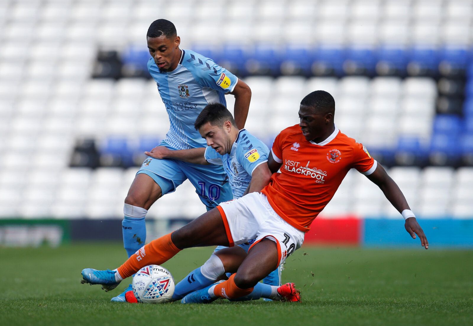 Soccer Football - League One - Coventry City v Blackpool - St Andrew's, Birmingham, Britain - September 7, 2019  Blackpool's Sullay Kaikai in action with Coventry City's Wesley Jobello and Liam Walsh   Action Images/Ed Sykes  EDITORIAL USE ONLY. No use with unauthorized audio, video, data, fixture lists, club/league logos or "live" services. Online in-match use limited to 75 images, no video emulation. No use in betting, games or single club/league/player publications.  Please contact your accou