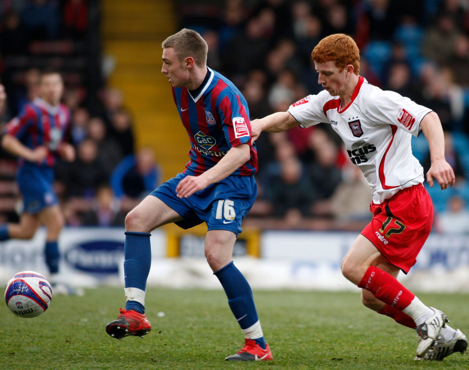 Football - Crystal Palace v Ipswich Town - Coca-Cola Football League Championship - Selhurst Park - 09/10 - 26/12/09 
Freddie Sears (L) - Crystal Palace in action against Jack Colback - Ipswich Town 
Mandatory Credit: Action Images / Steven Paston