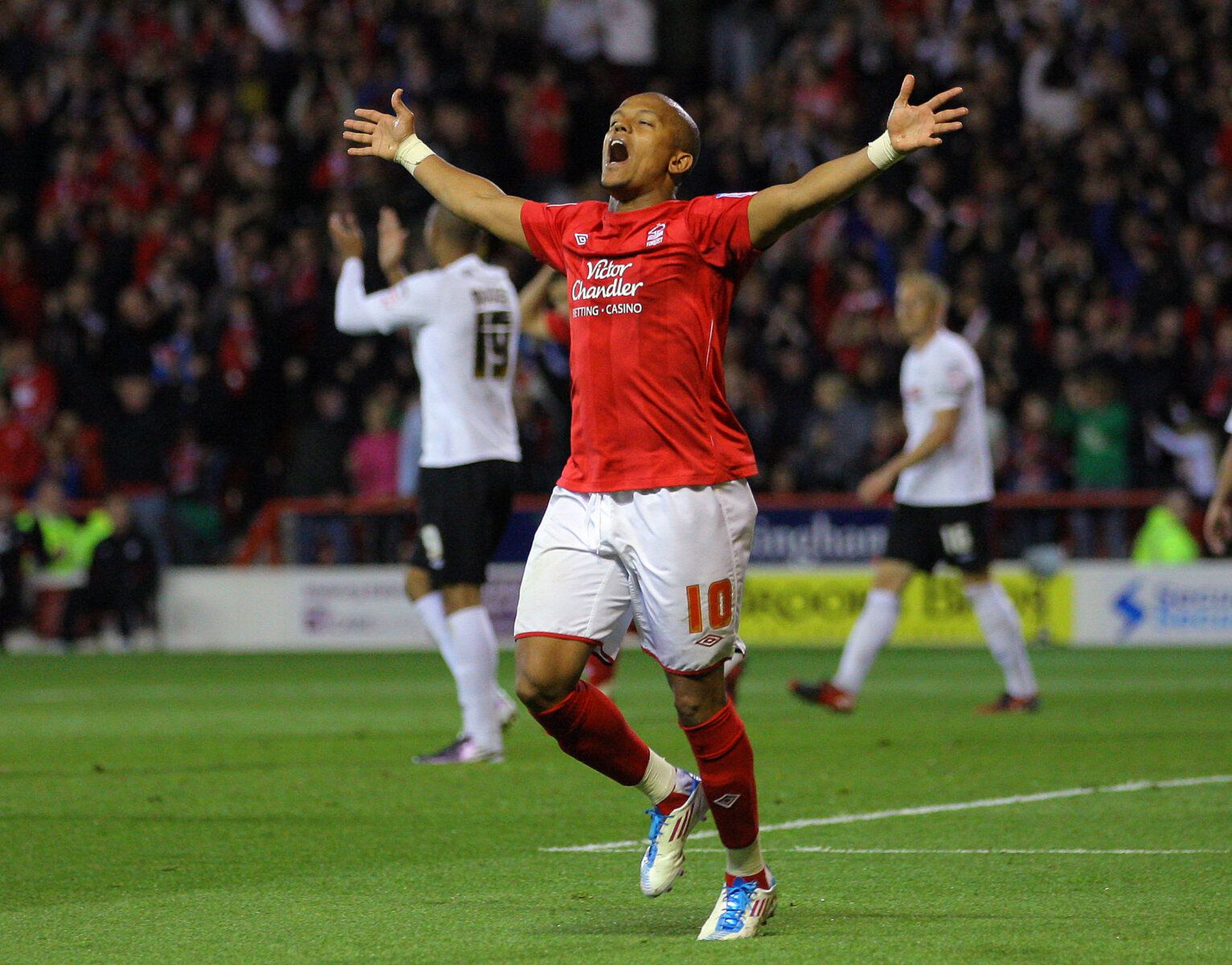 Football - Nottingham Forest v Swansea City npower Football League Championship Play-Off Semi Final First Leg - The City Ground - 10/11 - 12/5/11 
Nottingham Forest's Robert Earnshaw celebrates scoring before it disallowed for offside 
Mandatory Credit: Action Images / Andrew Couldridge 
Livepic
