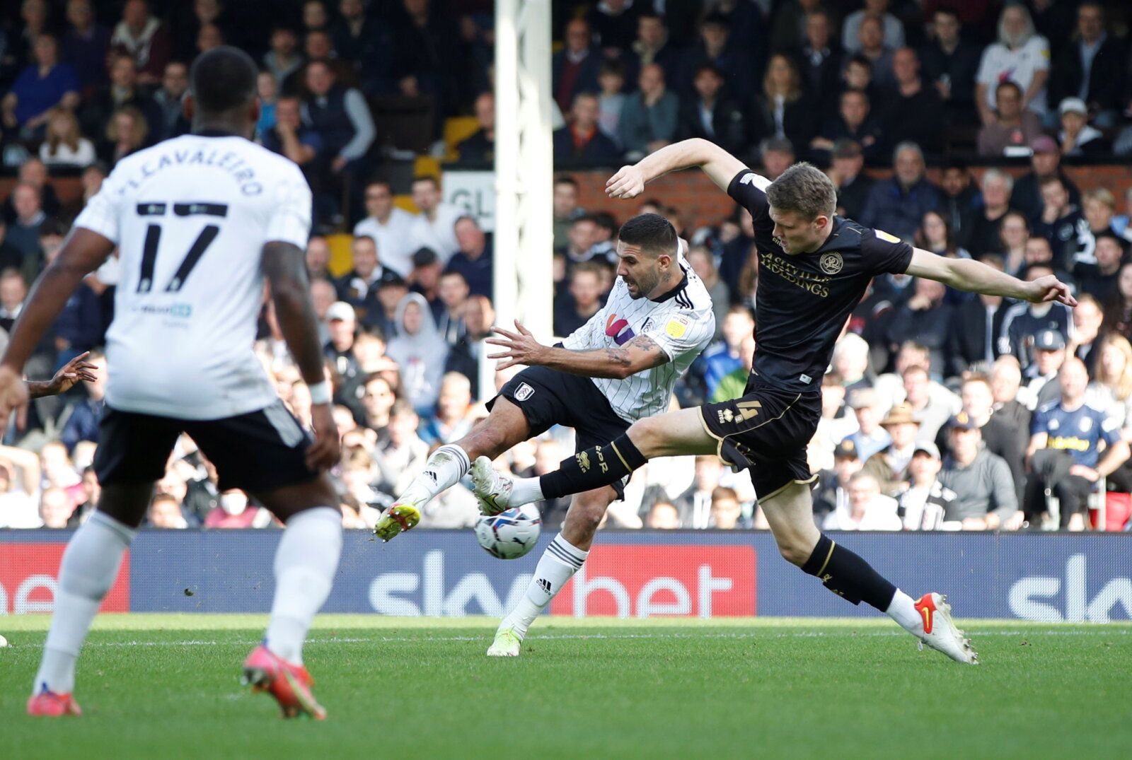 Soccer Football - Championship - Fulham v Queens Park Rangers - Craven Cottage, London, Britain - October 16, 2021  Fulham's Aleksandar Mitrovic scores their first goal  Action Images/Paul Childs  EDITORIAL USE ONLY. No use with unauthorized audio, video, data, fixture lists, club/league logos or 