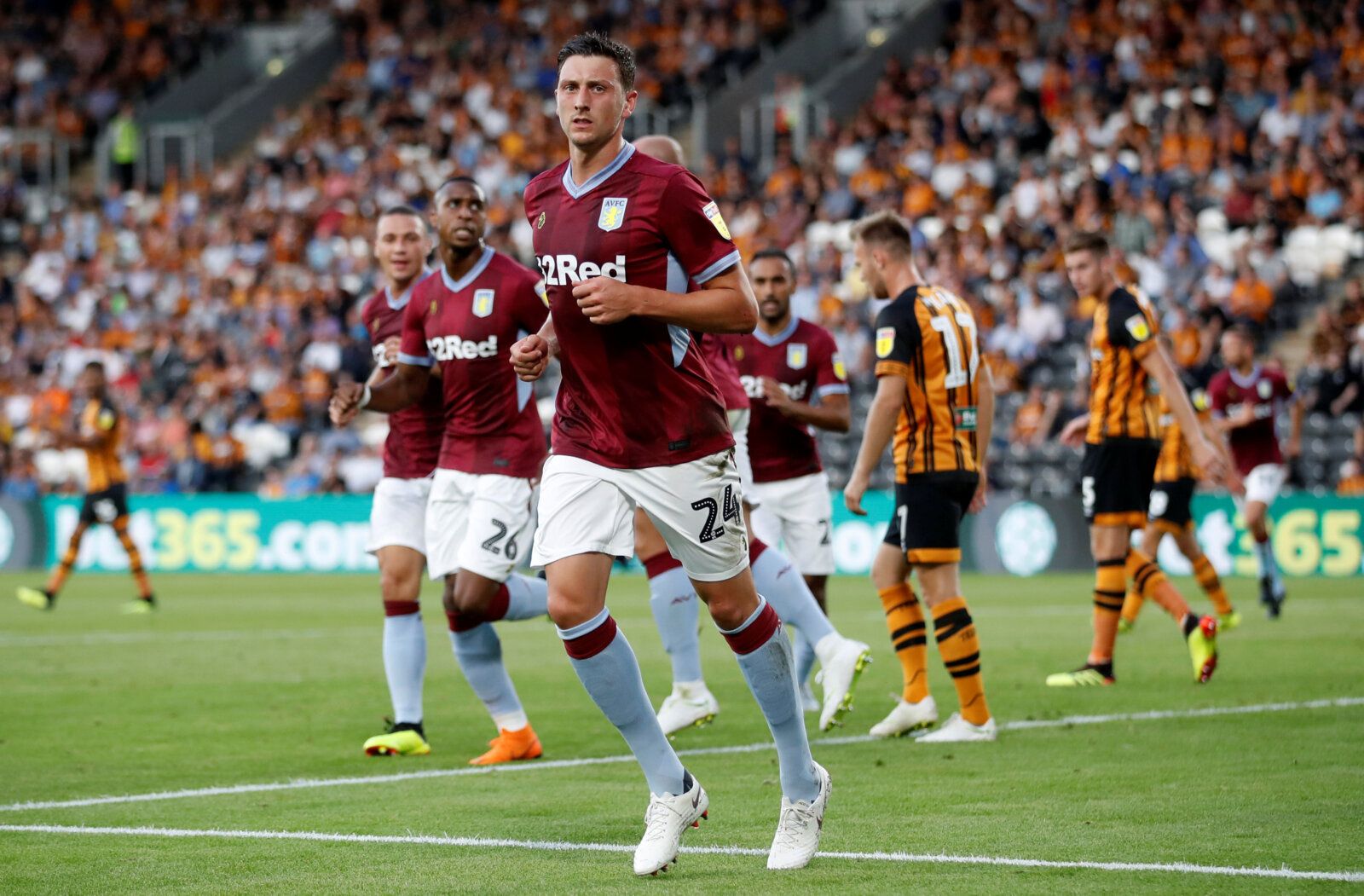 Soccer Football - Championship - Hull City v Aston Villa - KCOM Stadium, Hull, Britain - August 6, 2018   Aston Villa’s Tommy Elphick celebrates scoring their first goal       Action Images/Carl Recine    EDITORIAL USE ONLY. No use with unauthorized audio, video, data, fixture lists, club/league logos or 