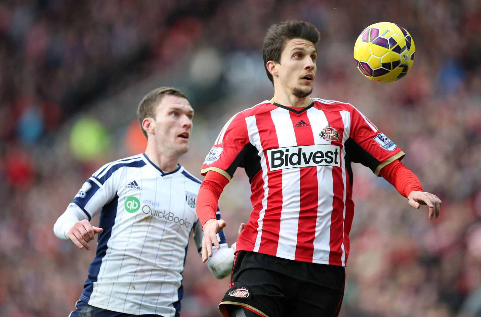 Football - Sunderland v West Bromwich Albion - Barclays Premier League - The Stadium of Light - 21/2/15 
Santiago Vergini of Sunderland in action with Craig Gardner of West Bromwich Albion  
Mandatory Credit: Action Images / John Clifton 
Livepic 
EDITORIAL USE ONLY. No use with unauthorized audio, video, data, fixture lists, club/league logos or 