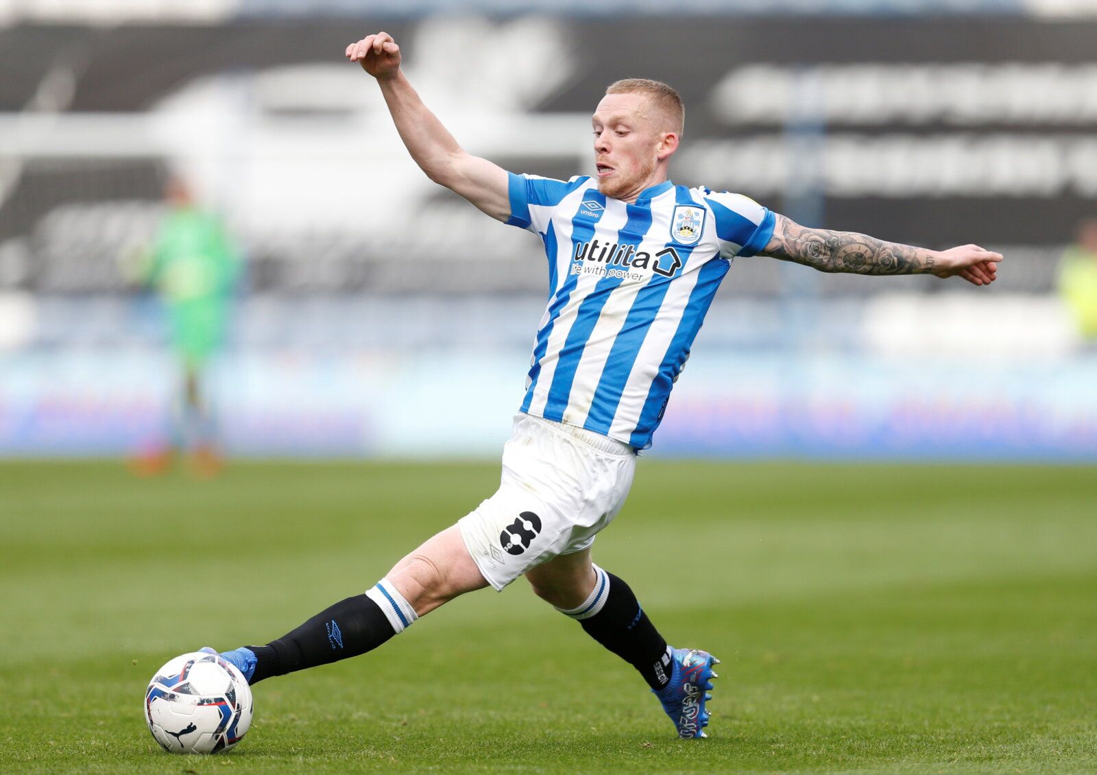 Soccer Football - Championship - Huddersfield Town v Hull City - John Smith's Stadium, Huddersfield, Britain - October 16, 2021 Huddersfield Town's Lewis O'Brien in action  Action Images/Ed Sykes  EDITORIAL USE ONLY. No use with unauthorized audio, video, data, fixture lists, club/league logos or 