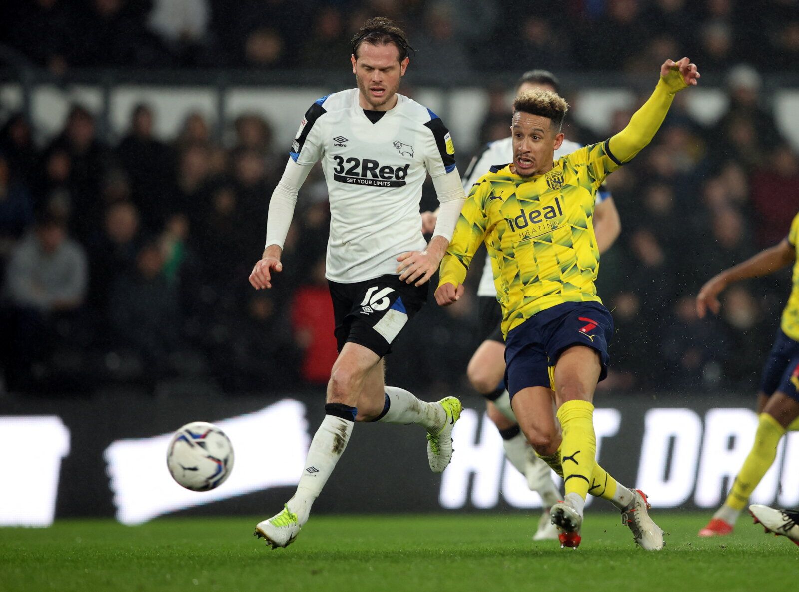 Soccer Football - Championship - Derby County v West Bromwich Albion - Pride Park, Derby, Britain - December 27, 2021 West Bromwich Albion's Callum Robinson shoots at goal  Action Images/Molly Darlington  EDITORIAL USE ONLY. No use with unauthorized audio, video, data, fixture lists, club/league logos or "live" services. Online in-match use limited to 75 images, no video emulation. No use in betting, games or single club/league/player publications.  Please contact your account representative for
