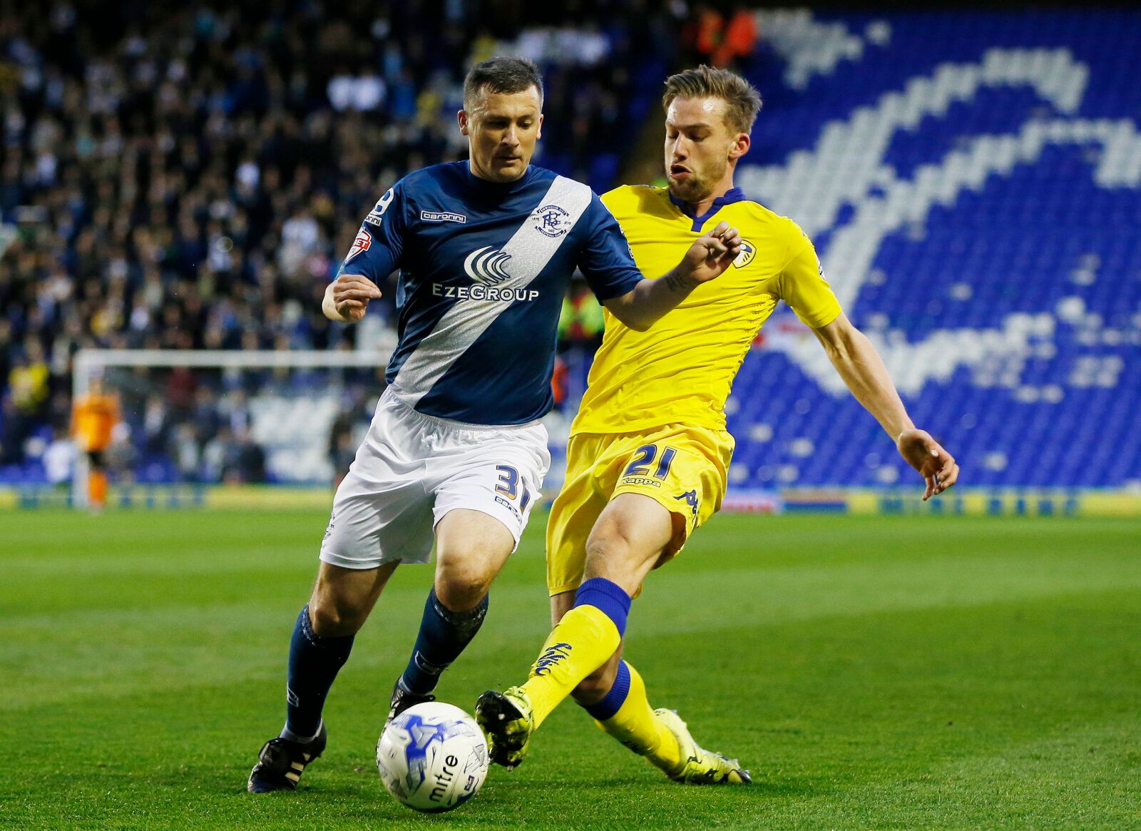 Football Soccer - Birmingham City v Leeds United - Sky Bet Football League Championship - St Andrews - 12/4/16
Leeds' Charlie Taylor and Birmingham's Paul Caddis in action
Mandatory Credit: Action Images / Paul Childs
Livepic
EDITORIAL USE ONLY. No use with unauthorized audio, video, data, fixture lists, club/league logos or 