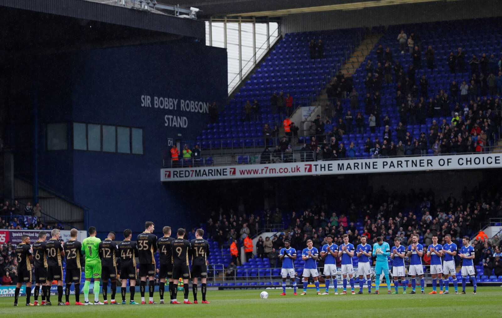 Soccer Football - Championship - Ipswich Town vs Millwall - Portman Road, Ipswich, Britain - April 2, 2018   General view of a minutes applause before the match    Action Images/Andrew Couldridge    EDITORIAL USE ONLY. No use with unauthorized audio, video, data, fixture lists, club/league logos or 