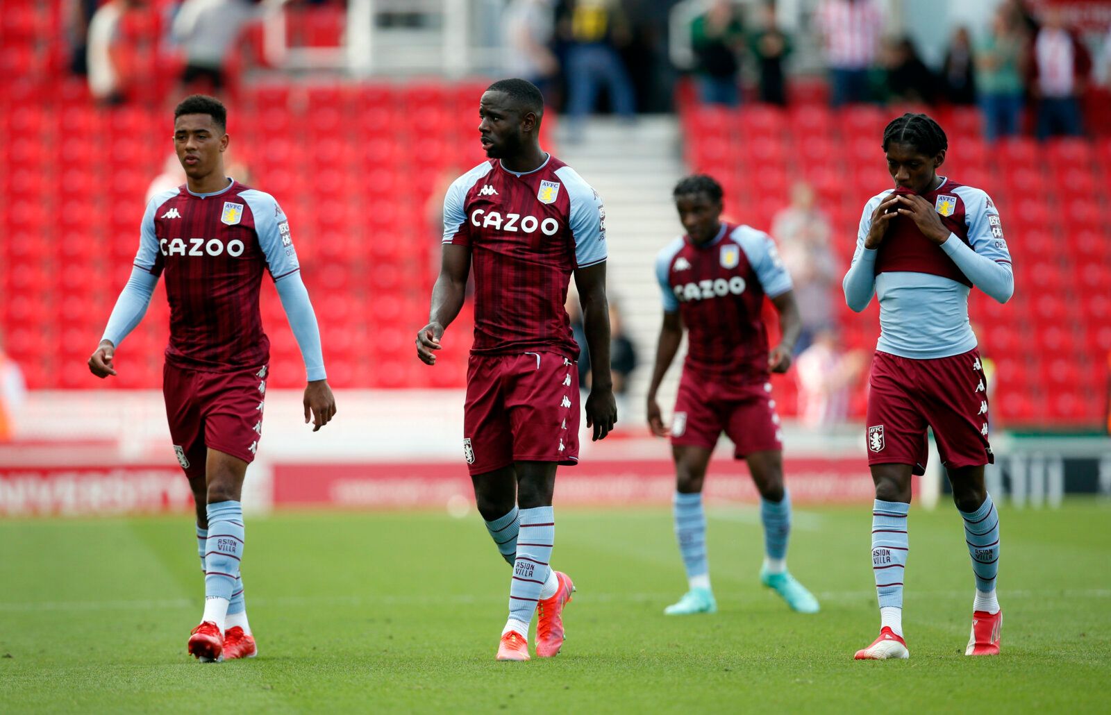 Soccer Football - Pre Season Friendly - Stoke City v Aston Villa - bet365 Stadium, Stoke-on-Trent, Britain - July 24, 2021  Aston Villa's Keinan Davis and his teammates look dejected at the end of the match Action Images via Reuters/Ed Sykes