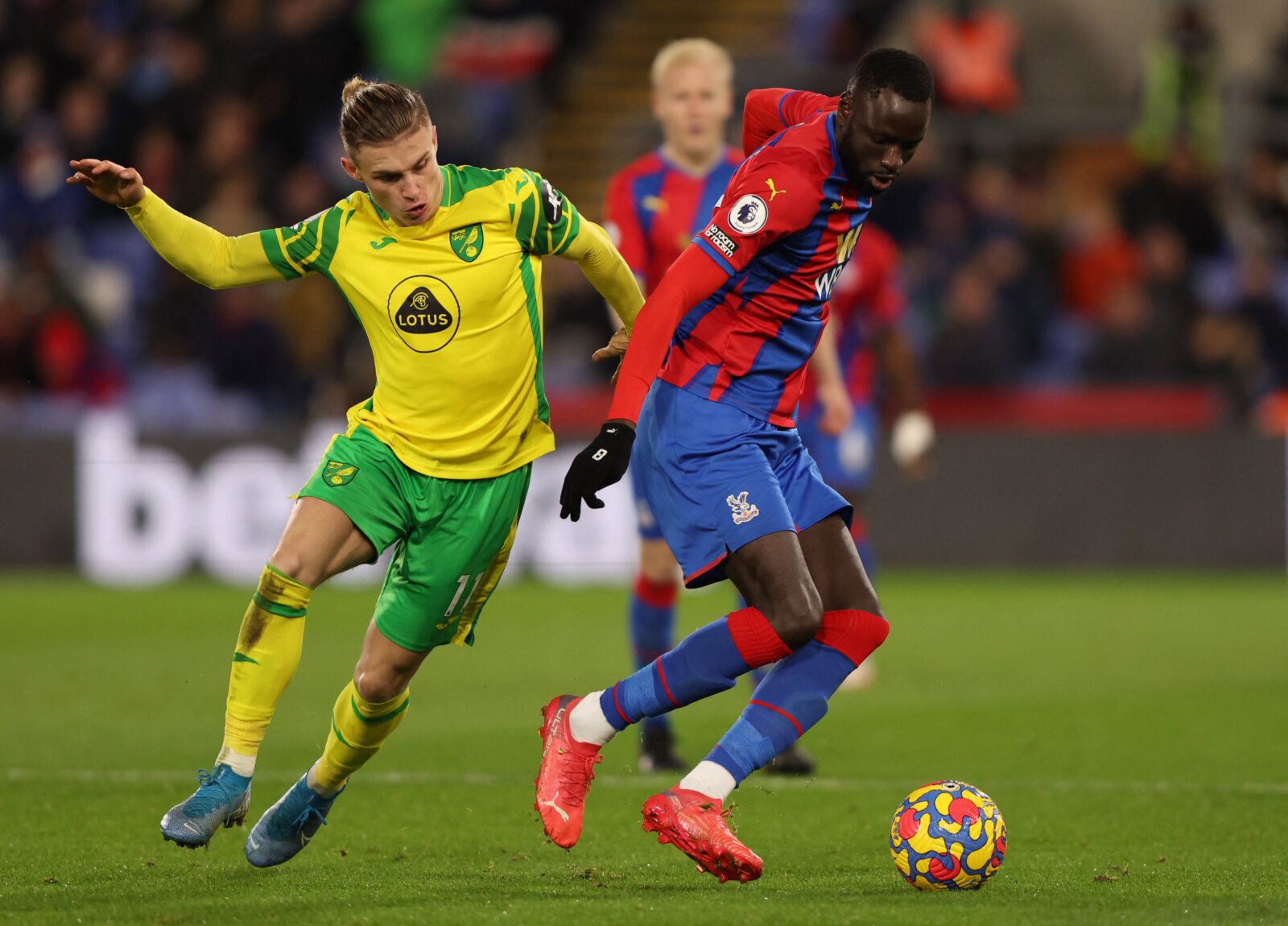 Soccer Football - Premier League - Crystal Palace v Norwich City - Selhurst Park, London, Britain - December 28, 2021 Crystal Palace's Cheikhou Kouyate in action with Norwich City's Przemyslaw Placheta REUTERS/Ian Walton EDITORIAL USE ONLY. No use with unauthorized audio, video, data, fixture lists, club/league logos or 'live' services. Online in-match use limited to 75 images, no video emulation. No use in betting, games or single club /league/player publications.  Please contact your account r