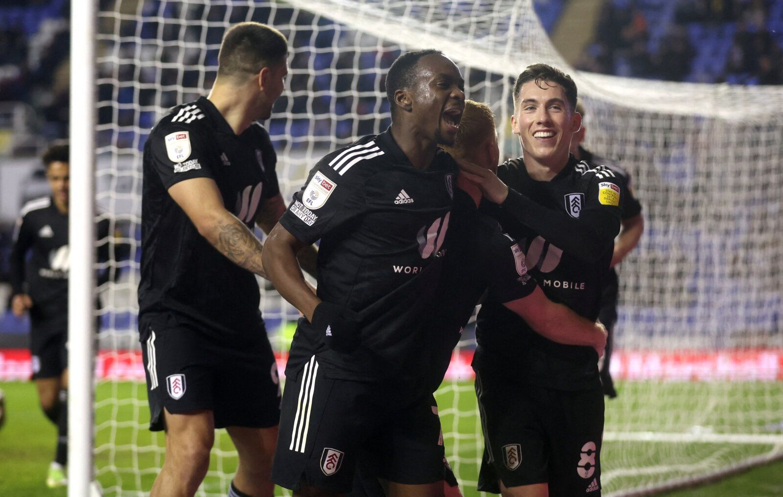 Soccer Football - Championship - Reading v Fulham - Madejski Stadium, Reading, Britain - January 11, 2022 Fulham's Neeskens Kebano celebrates scoring their fifth goal with teammates   Action Images/Matthew Childs  EDITORIAL USE ONLY. No use with unauthorized audio, video, data, fixture lists, club/league logos or 