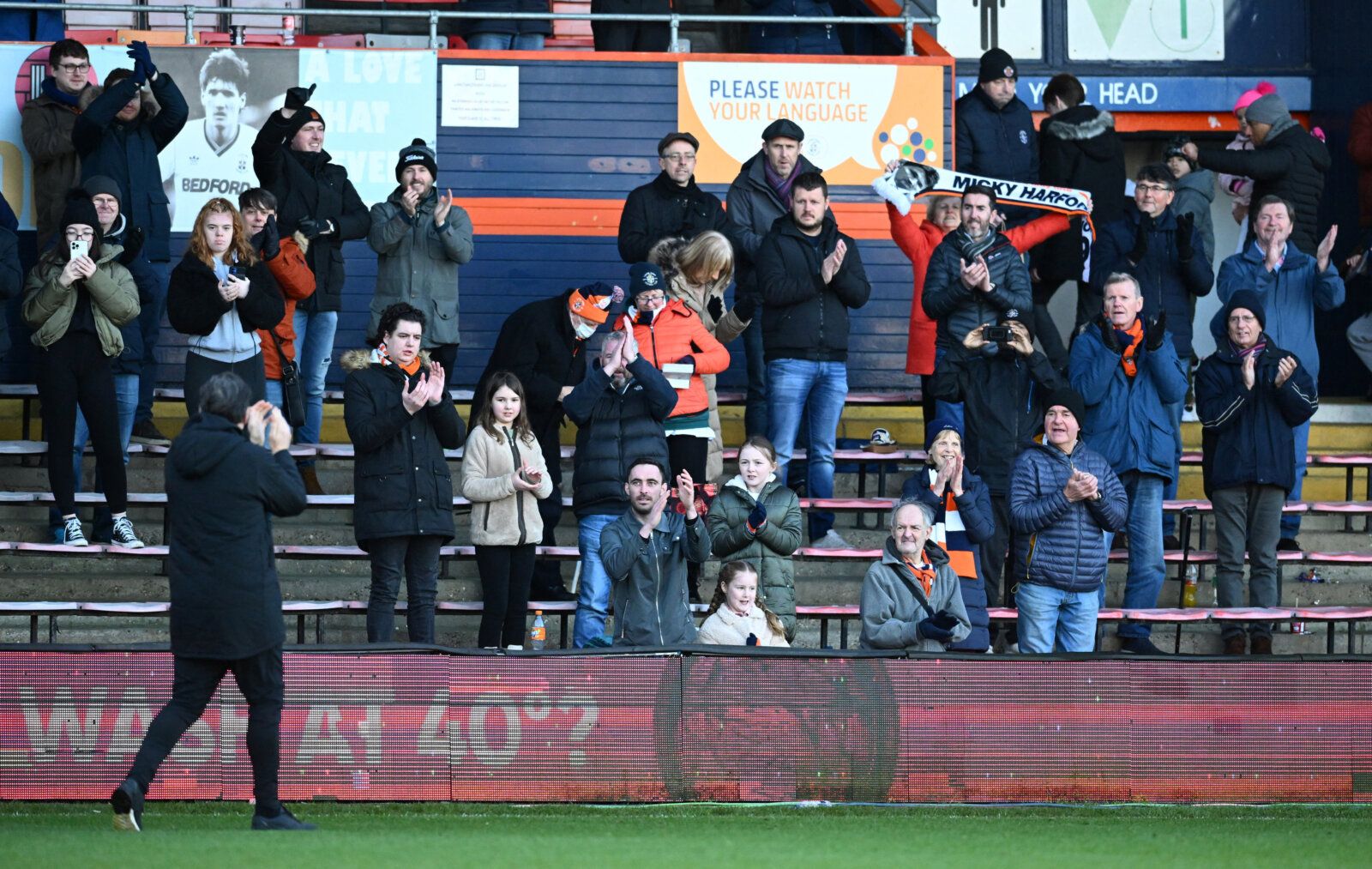 Soccer Football - FA Cup Third Round - Luton Town v Harrogate Town - Kenilworth Road, Luton, Britain - January 9, 2022 Luton Town manager Nathan Jones applauds fans after the match REUTERS/Dylan Martinez