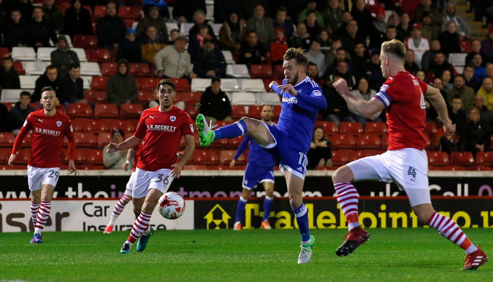 Britain Football Soccer - Barnsley v Cardiff City - Sky Bet Championship - Oakwell - 4/4/17 Cardiff City's Craig Noone has an attempt on goal Mandatory Credit: Action Images / Craig Brough Livepic EDITORIAL USE ONLY. No use with unauthorized audio, video, data, fixture lists, club/league logos or 