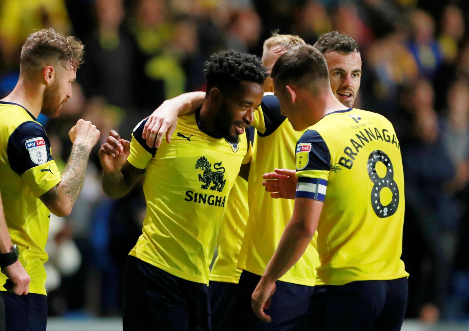 Soccer Football - Carabao Cup - Third Round - Oxford United v West Ham United - Kassam Stadium, Oxford, Britain - September 25, 2019  Oxford United's Tariqe Fosu celebrates scoring their third goal with teammates  Action Images via Reuters/Andrew Couldridge  EDITORIAL USE ONLY. No use with unauthorized audio, video, data, fixture lists, club/league logos or 