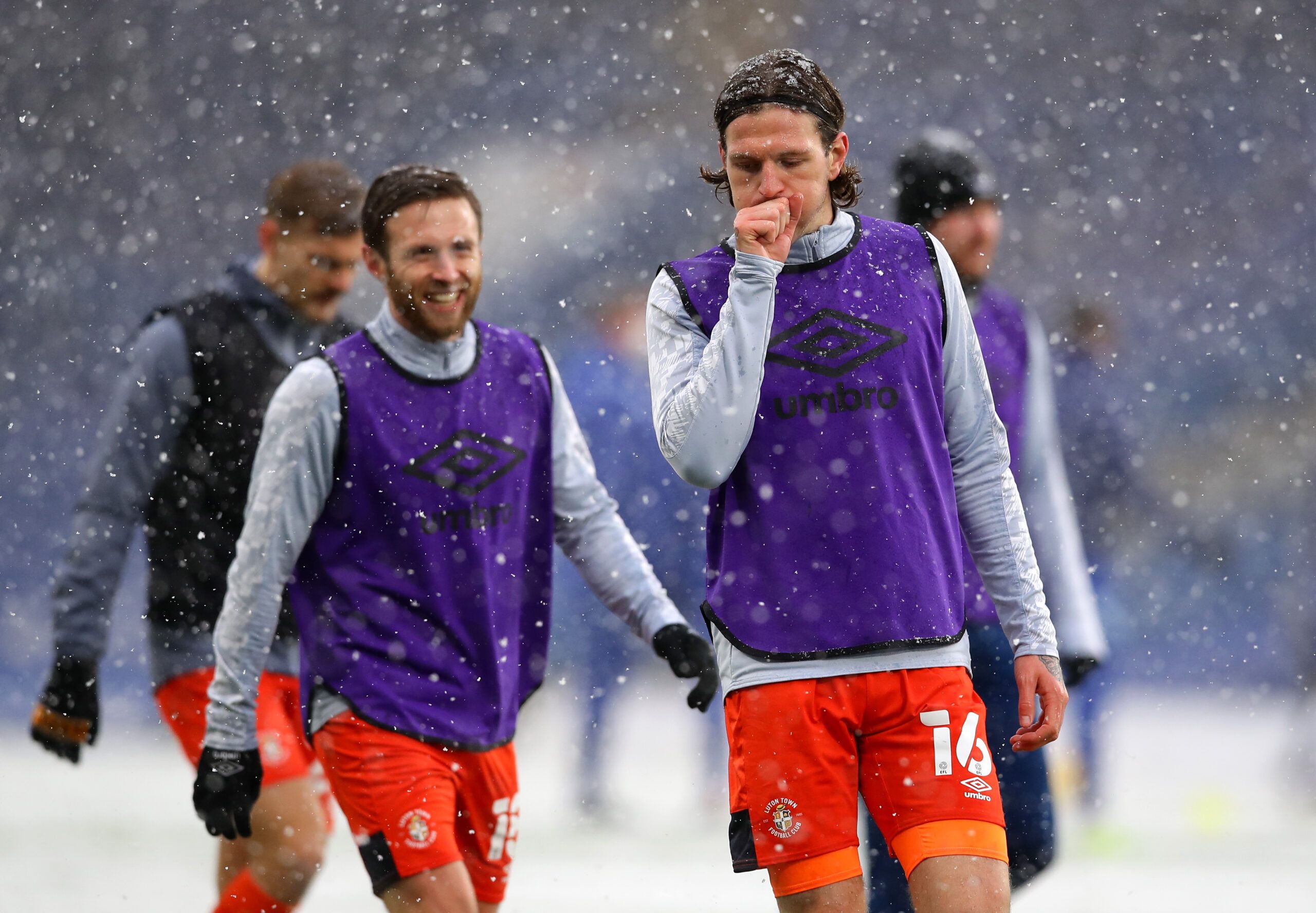 Soccer Football - FA Cup - Fourth Round - Chelsea v Luton Town - Stamford Bridge, London, Britain - January 24, 2021 Luton Town's Glen Rea with teammates during the warm up before the match REUTERS/David Klein