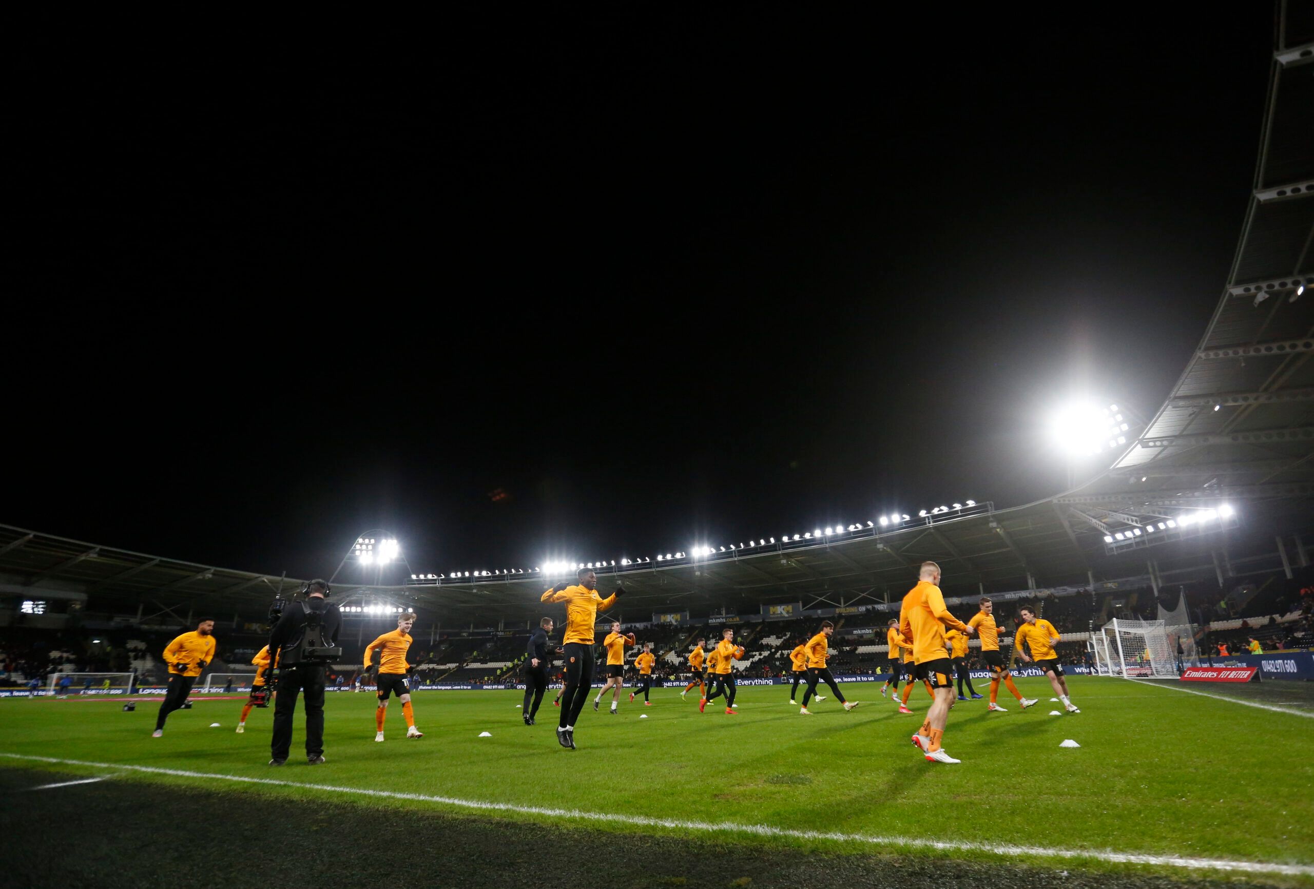 Soccer Football - FA Cup Third Round - Hull City v Everton - KCOM Stadium, Hull, Britain - January 8, 2022 General view as Hull City players warm up before the match Action Images via Reuters/Ed Sykes