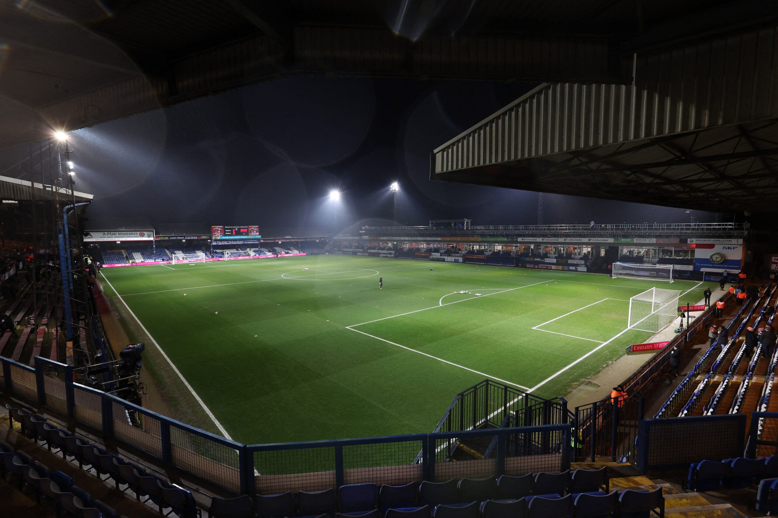 Soccer Football - FA Cup Fifth Round - Luton Town v Chelsea - Kenilworth Road, Luton, Britain - March 2, 2022 General view inside the stadium before the match REUTERS/Matthew Childs