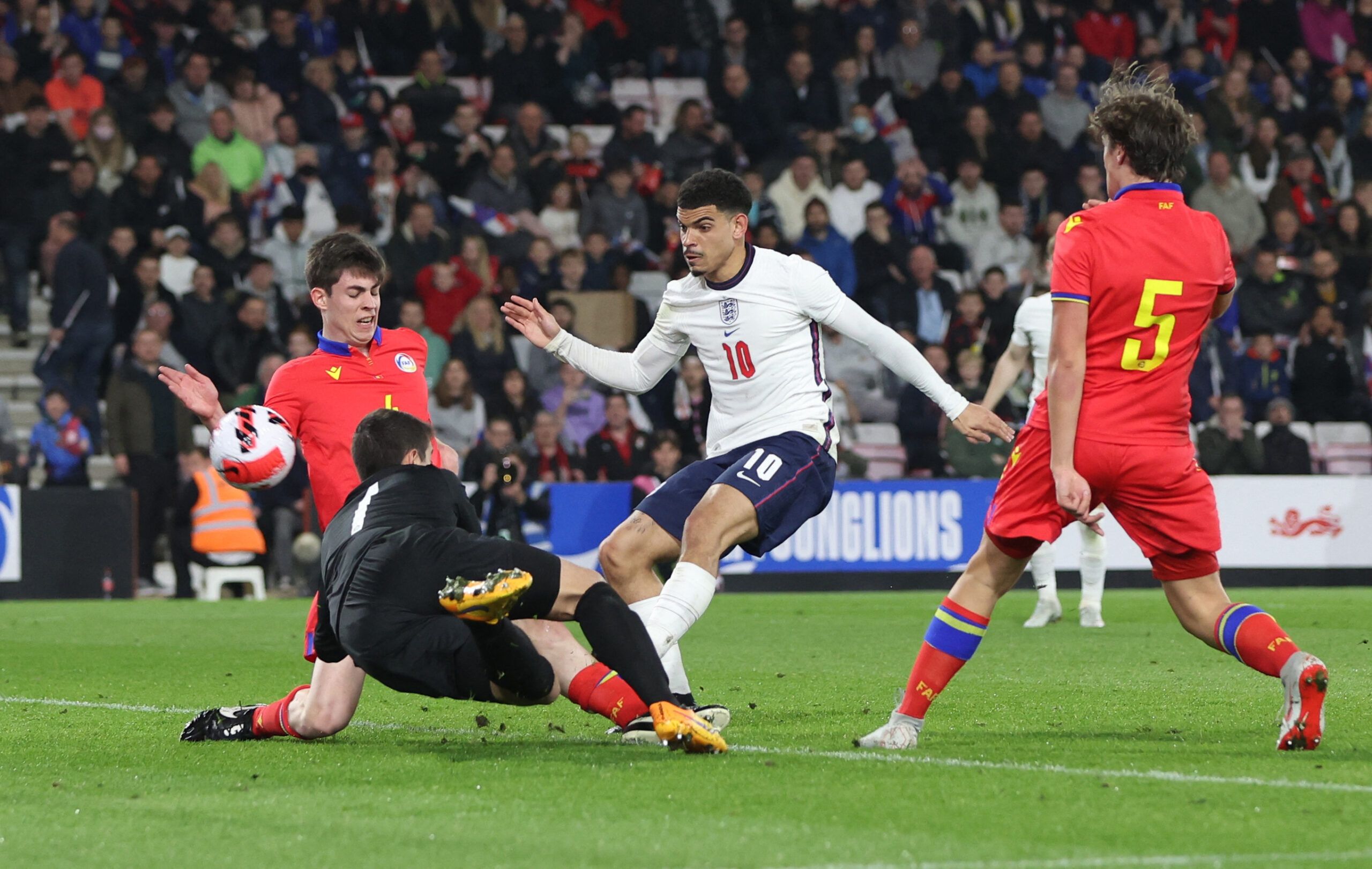 Soccer Football - European Under-21 Championship Qualifiers - England v Andorra - Vitality Stadium, Bournemouth, Britain - March 25, 2022 England's Morgan Gibbs-White scores their third goal Action Images via Reuters/Paul Childs