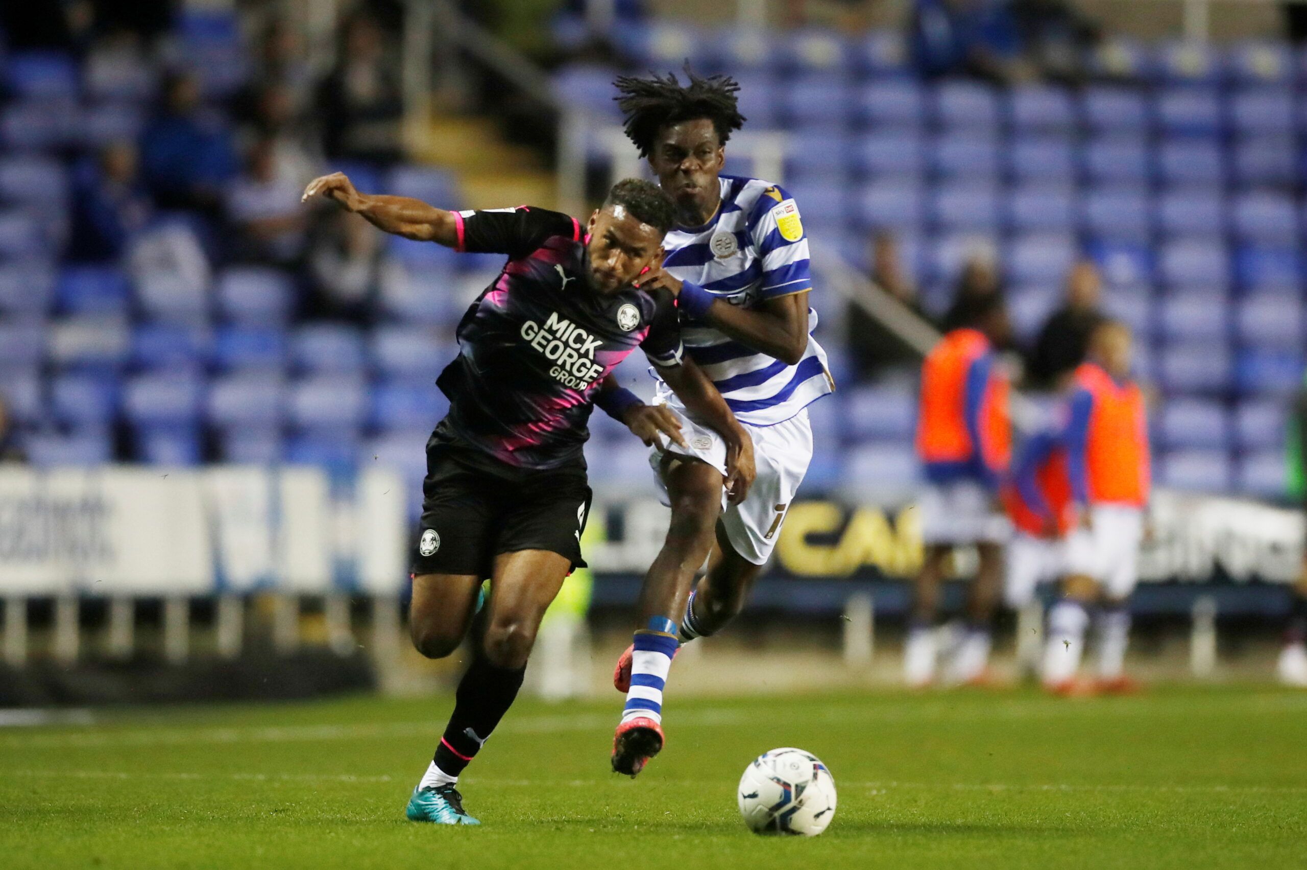 Soccer Football - Championship - Reading v Peterborough United - Madejski Stadium, Reading, Britain - September 14, 2021 Reading's Ovie Ejaria in action with Peterborough United's Nathan Thompson  Action Images/Matthew Childs