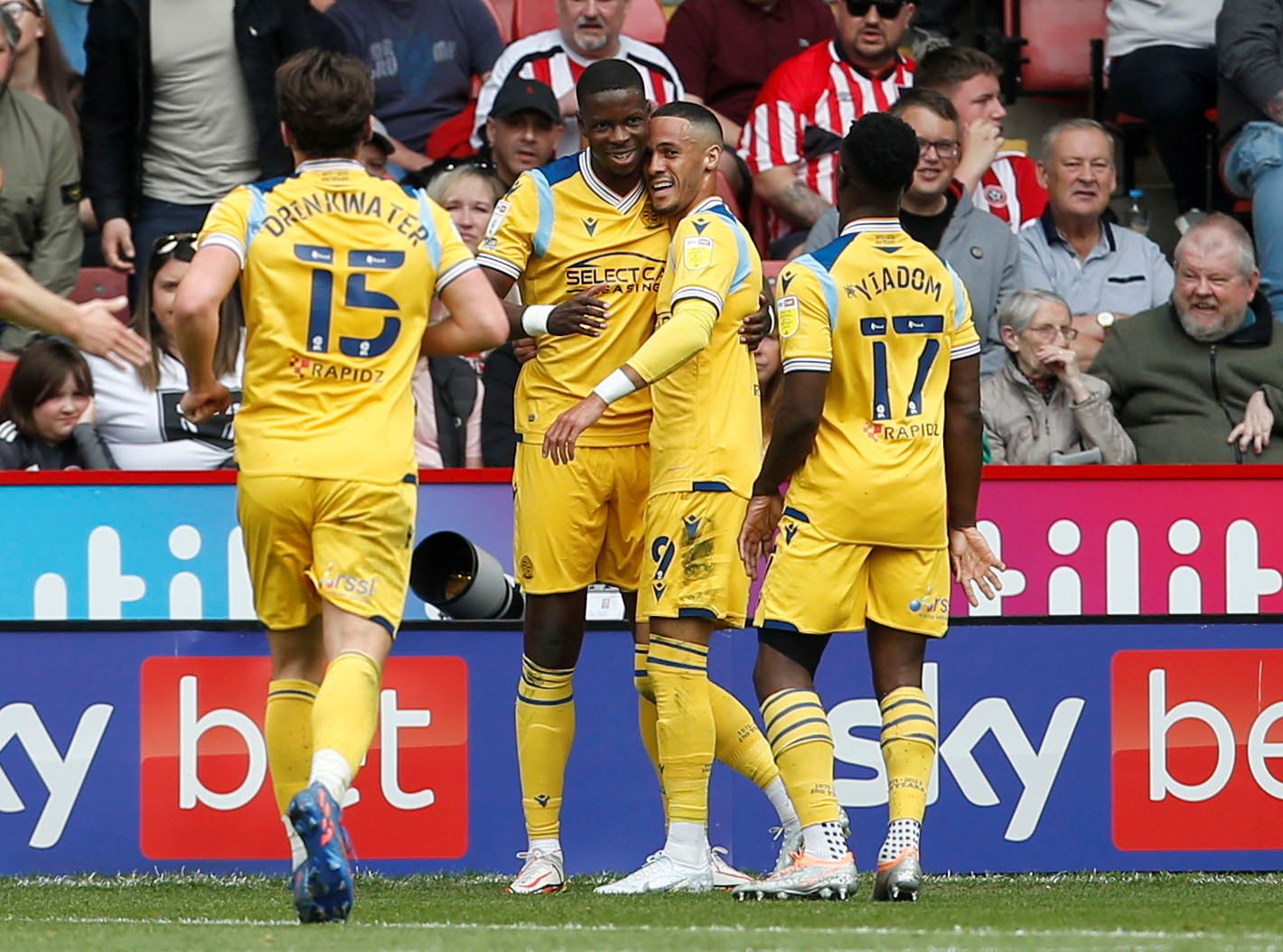 Soccer Football - Championship - Sheffield United v Reading - Bramall Lane, Sheffield, Britain - April 15, 2022 Reading's Lucas Joao celebrates scoring their first goal with teammates  Action Images/Ed Sykes  EDITORIAL USE ONLY. No use with unauthorized audio, video, data, fixture lists, club/league logos or 