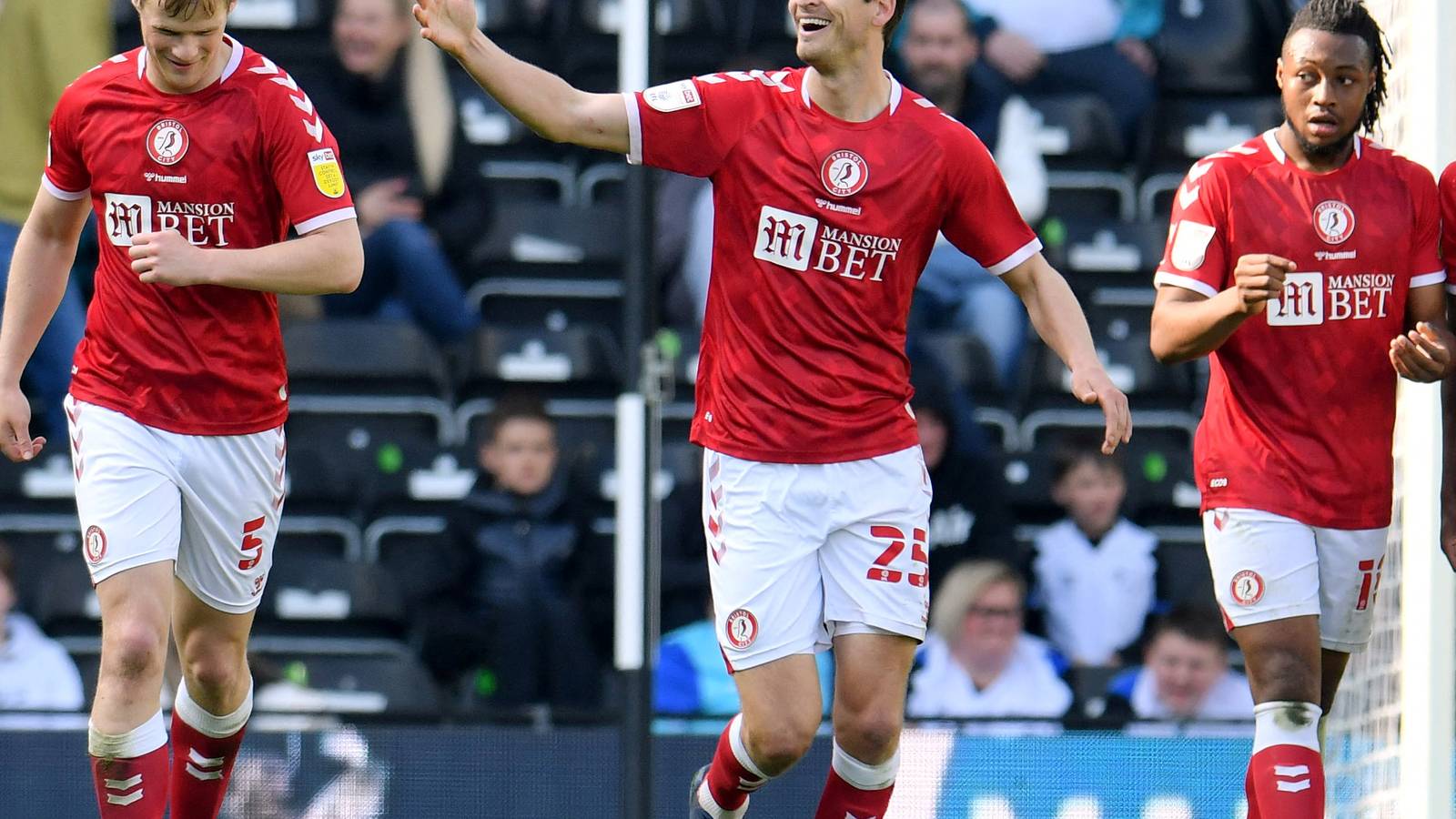 Update emerges on Bristol City duo ahead of QPR clash