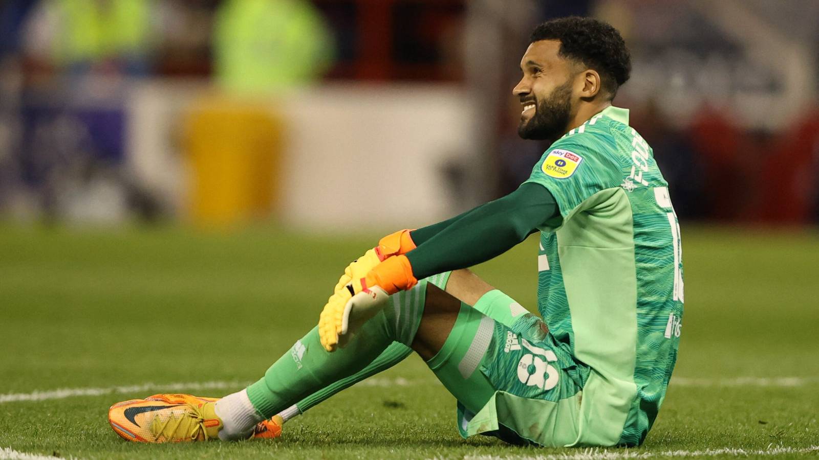 Wes Foderingham luôn sẵn sàng tỏa sáng mỗi khi được trao cơ hội thi đấu - Lấp lánh niềm tin và nghị lực của thủ môn thép