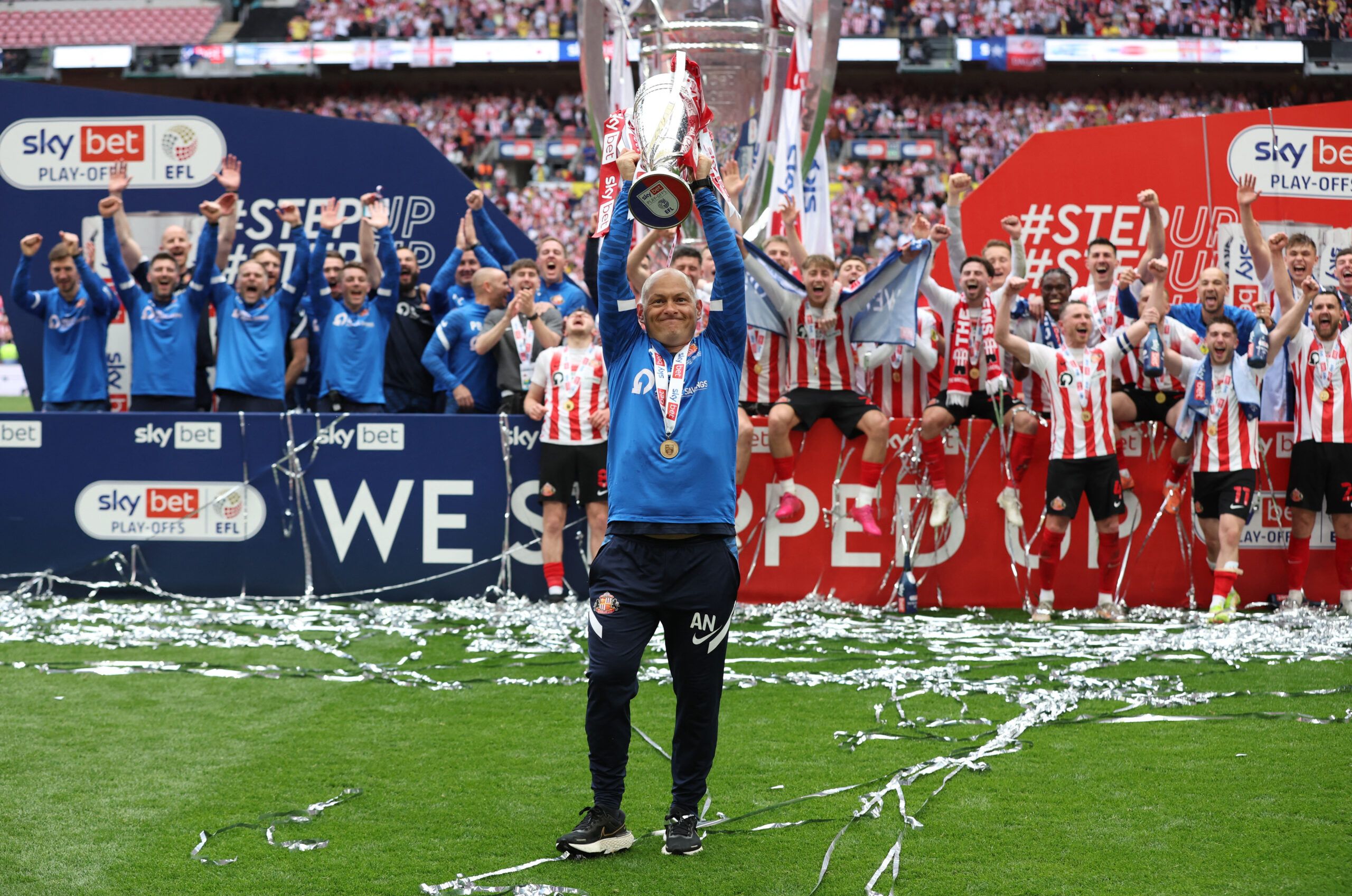 Soccer Football - League One Play-Off Final - Sunderland v Wycombe Wanderers - Wembley Stadium, London, Britain - May 21, 2022  Sunderland manager Alex Neil celebrates with the trophy after winning the League One Play-Off Action Images/Matthew Childs EDITORIAL USE ONLY. No use with unauthorized audio, video, data, fixture lists, club/league logos or 'live' services. Online in-match use limited to 75 images, no video emulation. No use in betting, games or single club /league/player publications. 
