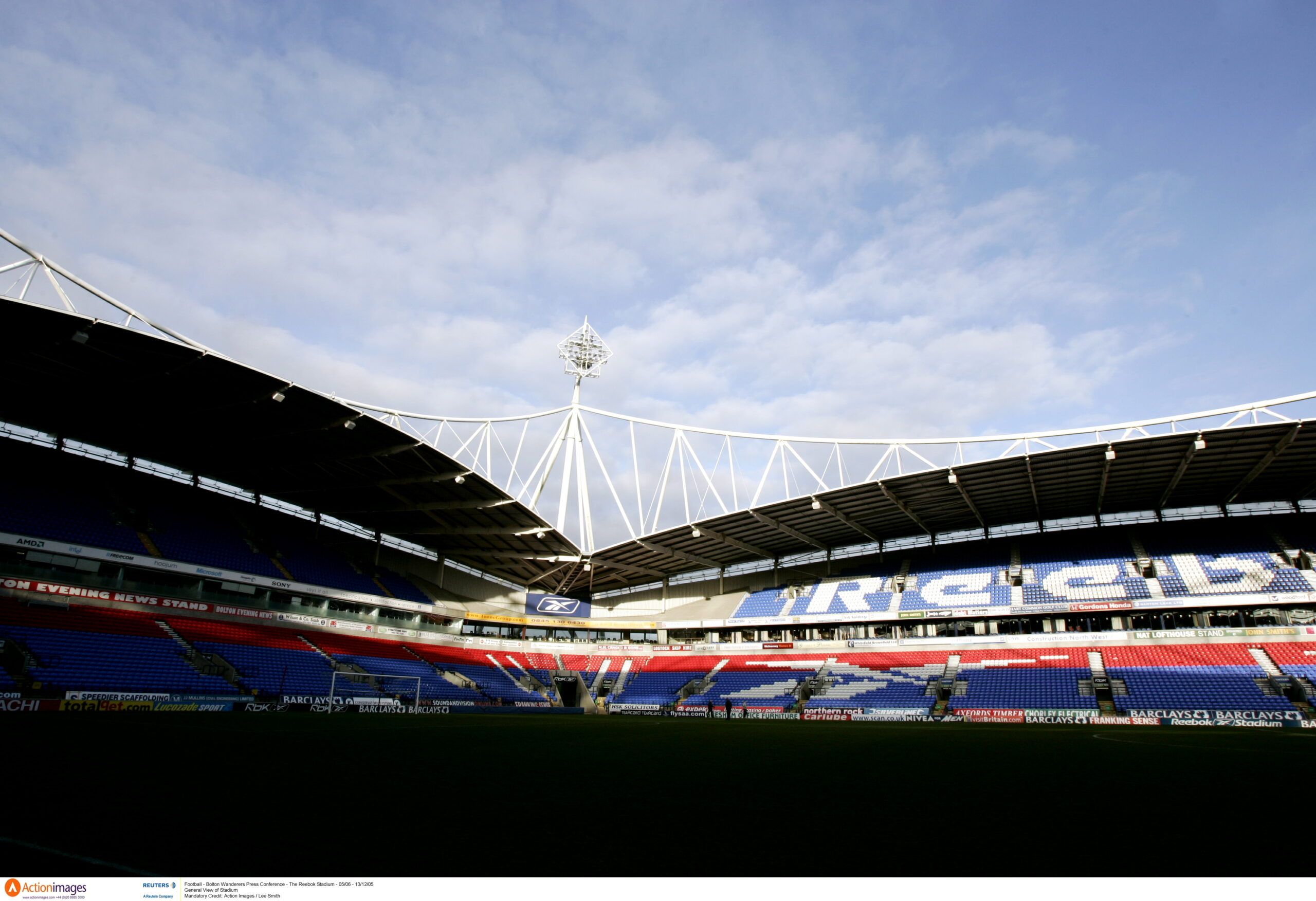 Football - Bolton Wanderers Press Conference - The Reebok Stadium - 05/06 - 13/12/05 
General View of Stadium 
Mandatory Credit: Action Images / Lee Smith