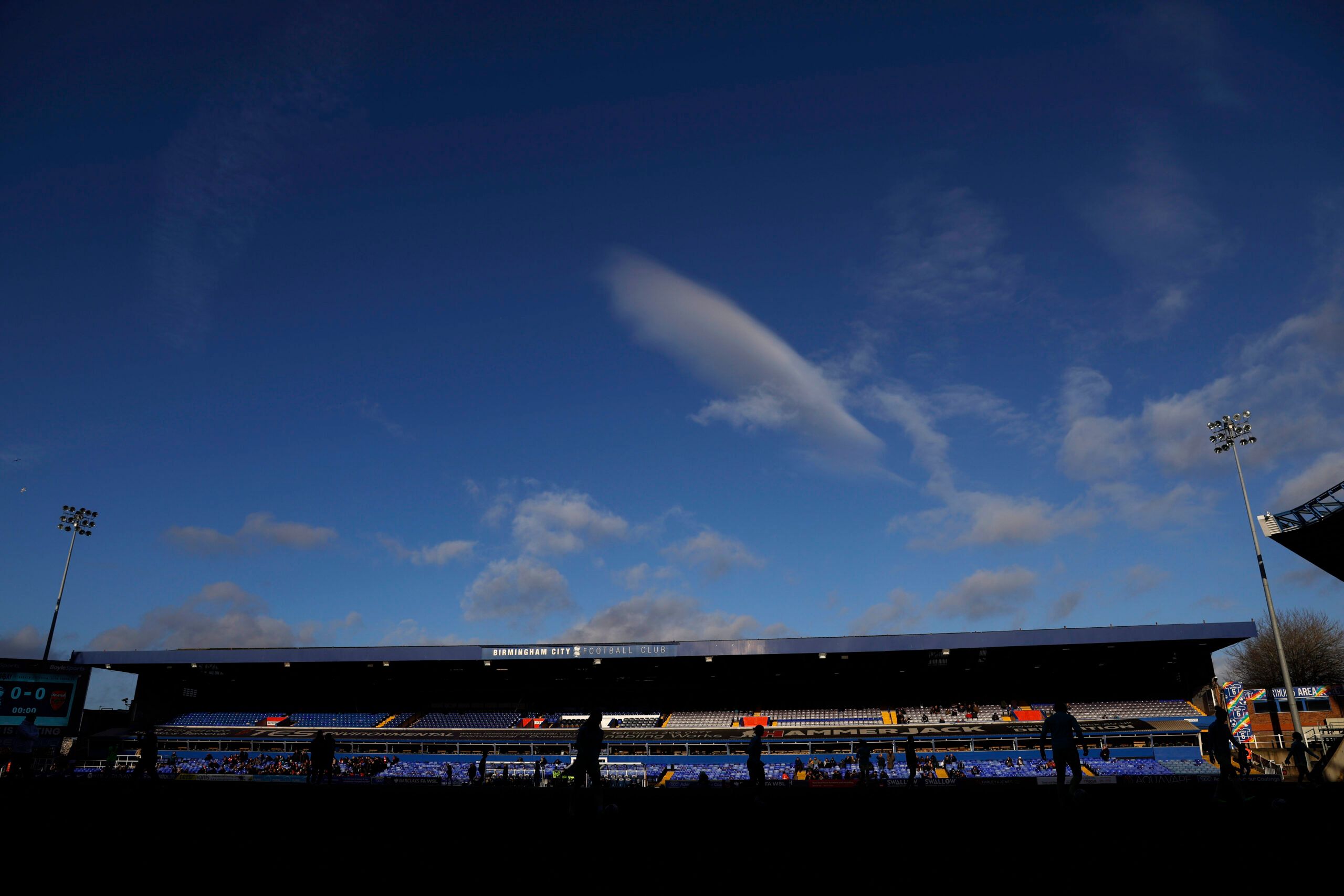Soccer Football - Women's Super League - Birmingham City v Arsenal - St Andrew's, Birmingham, Britain - January 9, 2022 General view of Arsenal players during the warm up before the match Action Images via Reuters/Andrew Boyers