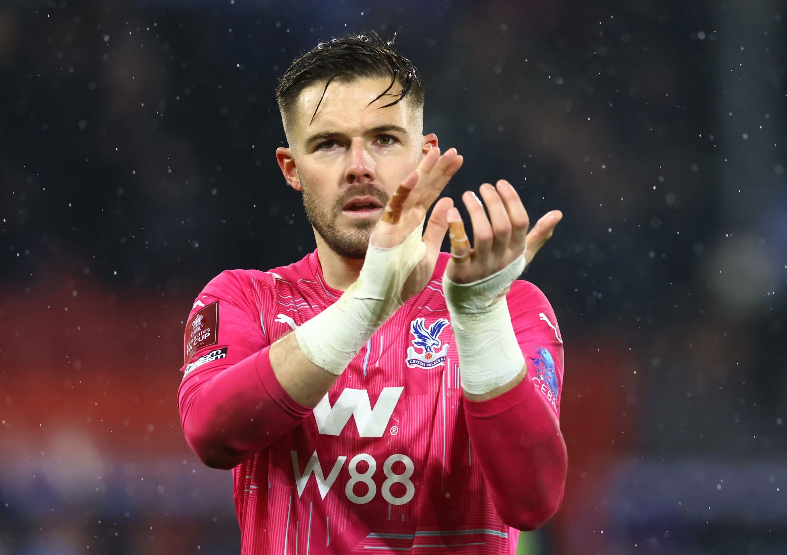 Soccer Football - FA Cup Fifth Round - Crystal Palace v Stoke City - Selhurst Park, London, Britain - March 1, 2022 Crystal Palace's Jack Butland applauds fans after the match REUTERS/David Klein