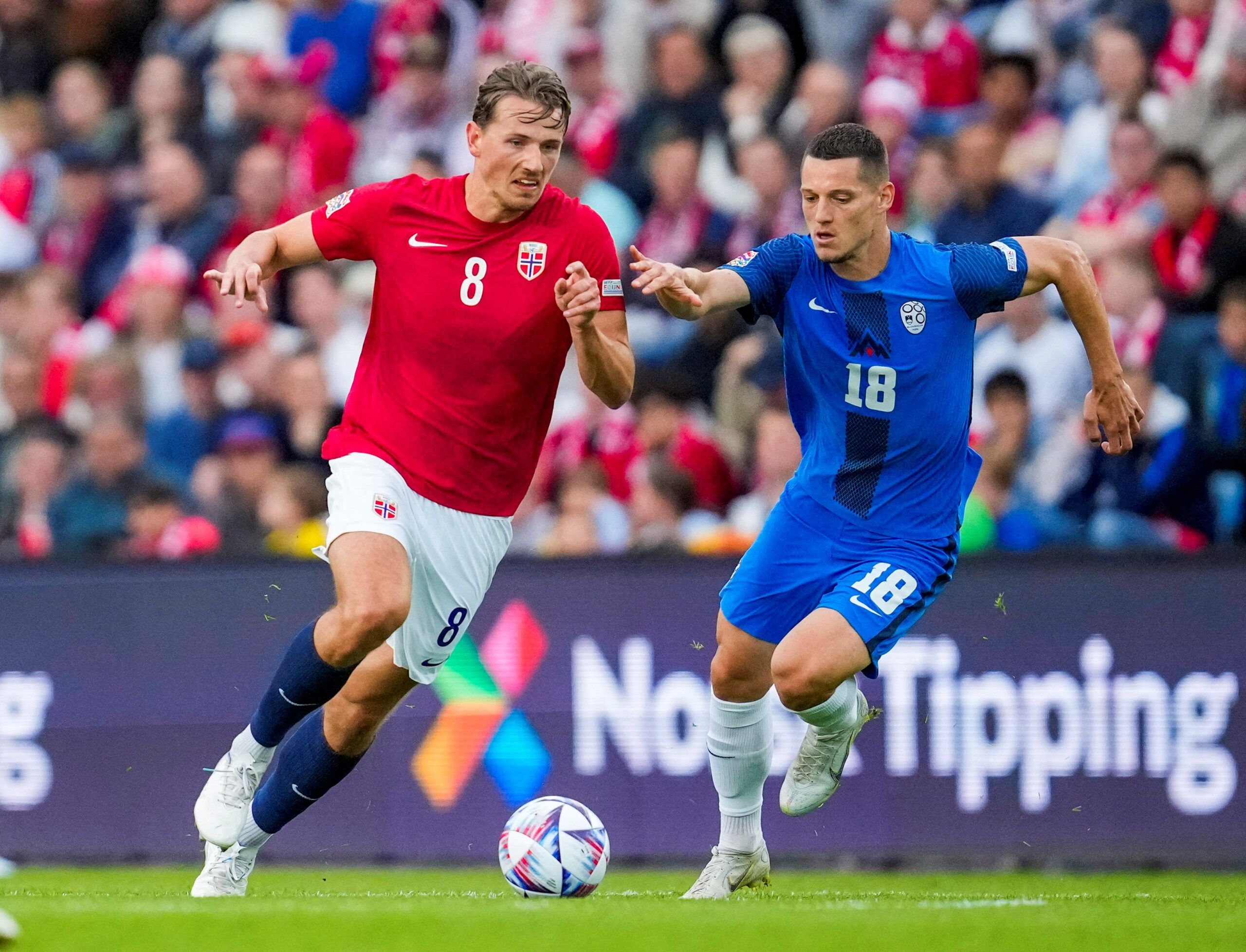 Soccer Football - UEFA Nations League - Group H - Norway v Slovenia - Ullevaal Stadion, Oslo, Norway - June 9, 2022 Norway's Sander Berge in action Slovenia's Zan Celar  Javad Parsa/NTB via REUTERS    ATTENTION EDITORS - THIS IMAGE WAS PROVIDED BY A THIRD PARTY. NORWAY OUT. NO COMMERCIAL OR EDITORIAL SALES IN NORWAY.