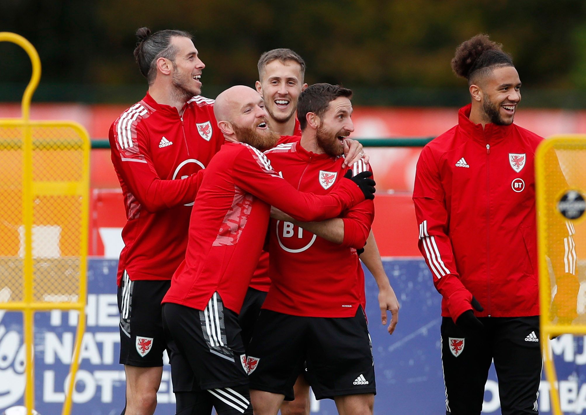 Soccer Football - World Cup - UEFA Qualifiers - Wales Training - Vale Resort, Hensol, Wales, Britain - November 9, 2021 Wales' Gareth Bale, Joe Allen, Jonny Williams, Tyler Roberts and Will Vaulks during training Action Images via Reuters/Paul Childs