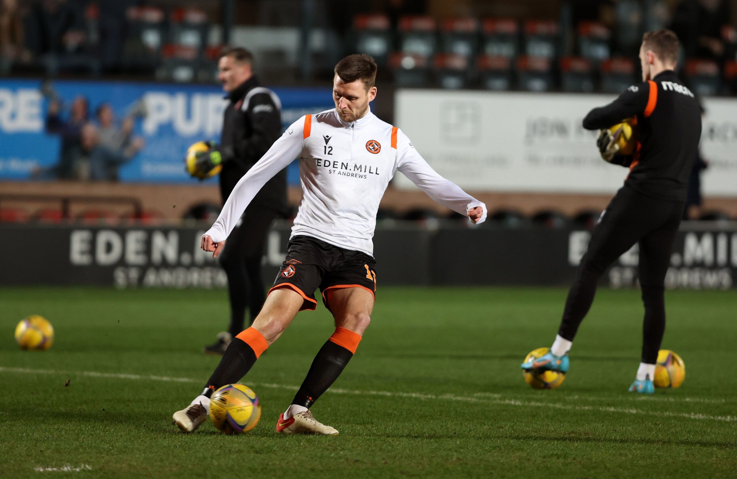 Soccer Football - Scottish Cup Quarter Final - Dundee United v Celtic - Dens Park, Dundee, Scotland, Britain - March 14, 2022 Dundee United's Ryan Edwards during the warm up before the match REUTERS/Russell Cheyne