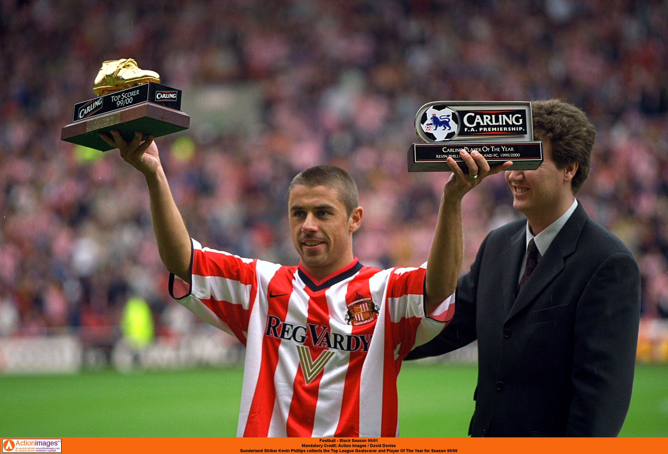 Football - Stock Season 00/01 
Mandatory Credit: Action Images / David Davies 
Sunderland Striker Kevin Phillips collects the Top League Goalscorer and Player Of The Year for Season 99/00