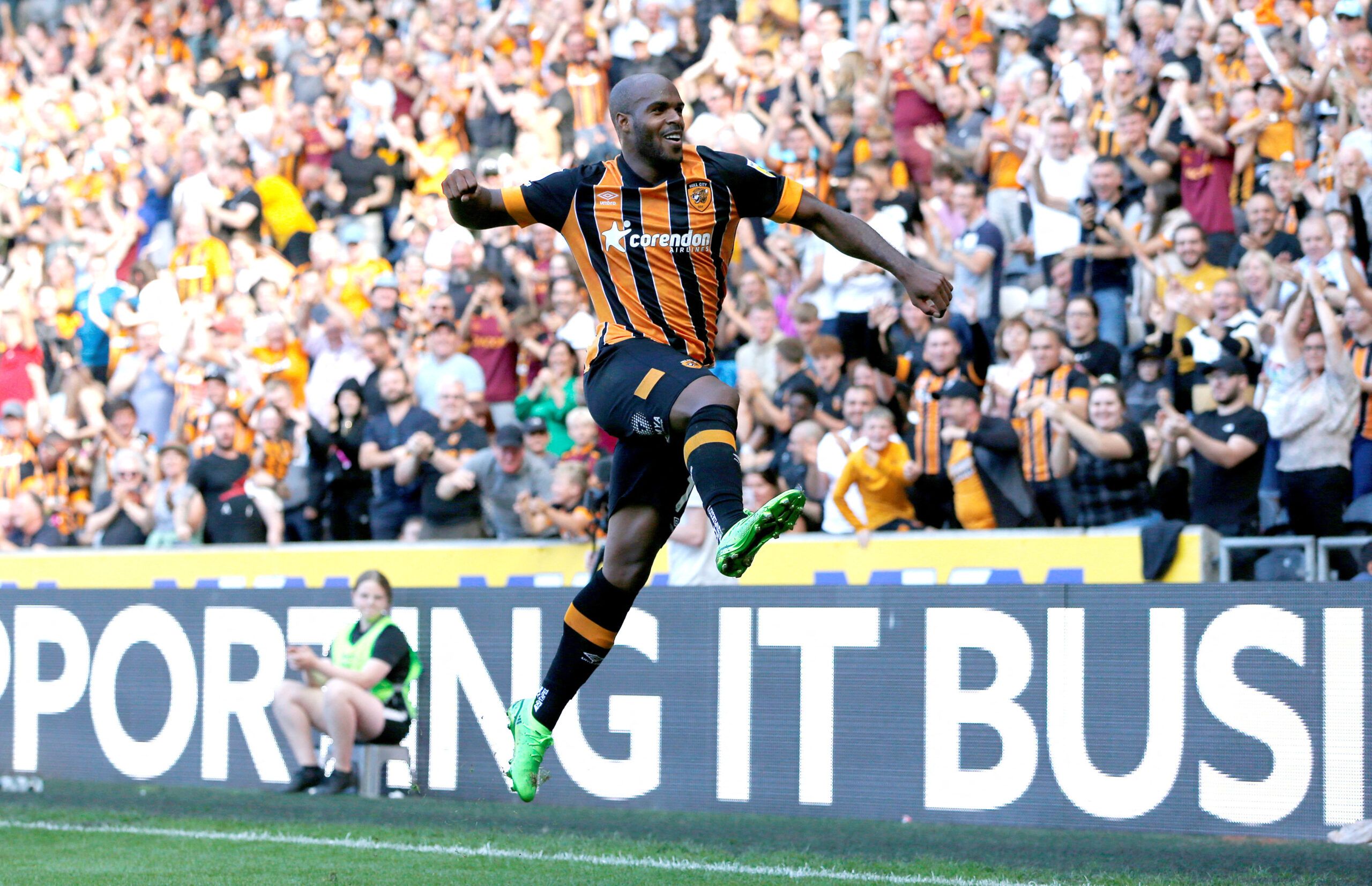 Soccer Football - Championship - Hull City v Coventry City - MKM Stadium, Hull, Britain - August 27, 2022 Hull City's Oscar Estupinan celebrates scoring their third goal to complete his hat-trick Action Images/Ed Sykes EDITORIAL USE ONLY. No use with unauthorized audio, video, data, fixture lists, club/league logos or 