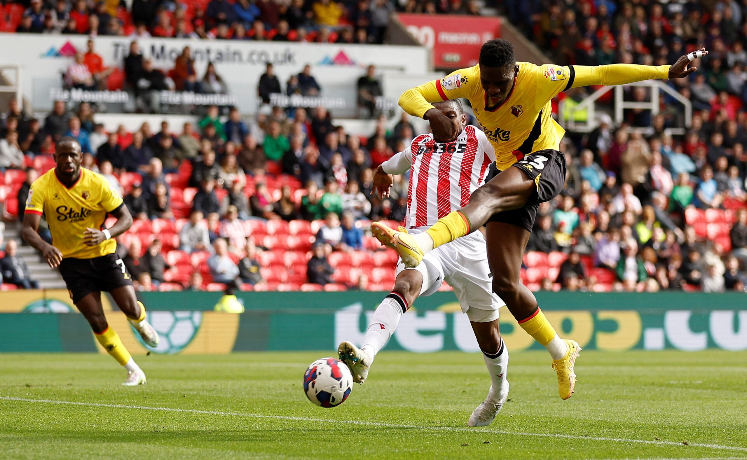 Soccer Football - Championship - Stoke City v Watford - bet365 Stadium, Stoke-on-Trent, Britain - October 2, 2022 Watford's Ismaila Sarr shoots at goal  Action Images/Jason Cairnduff  EDITORIAL USE ONLY. No use with unauthorized audio, video, data, fixture lists, club/league logos or 