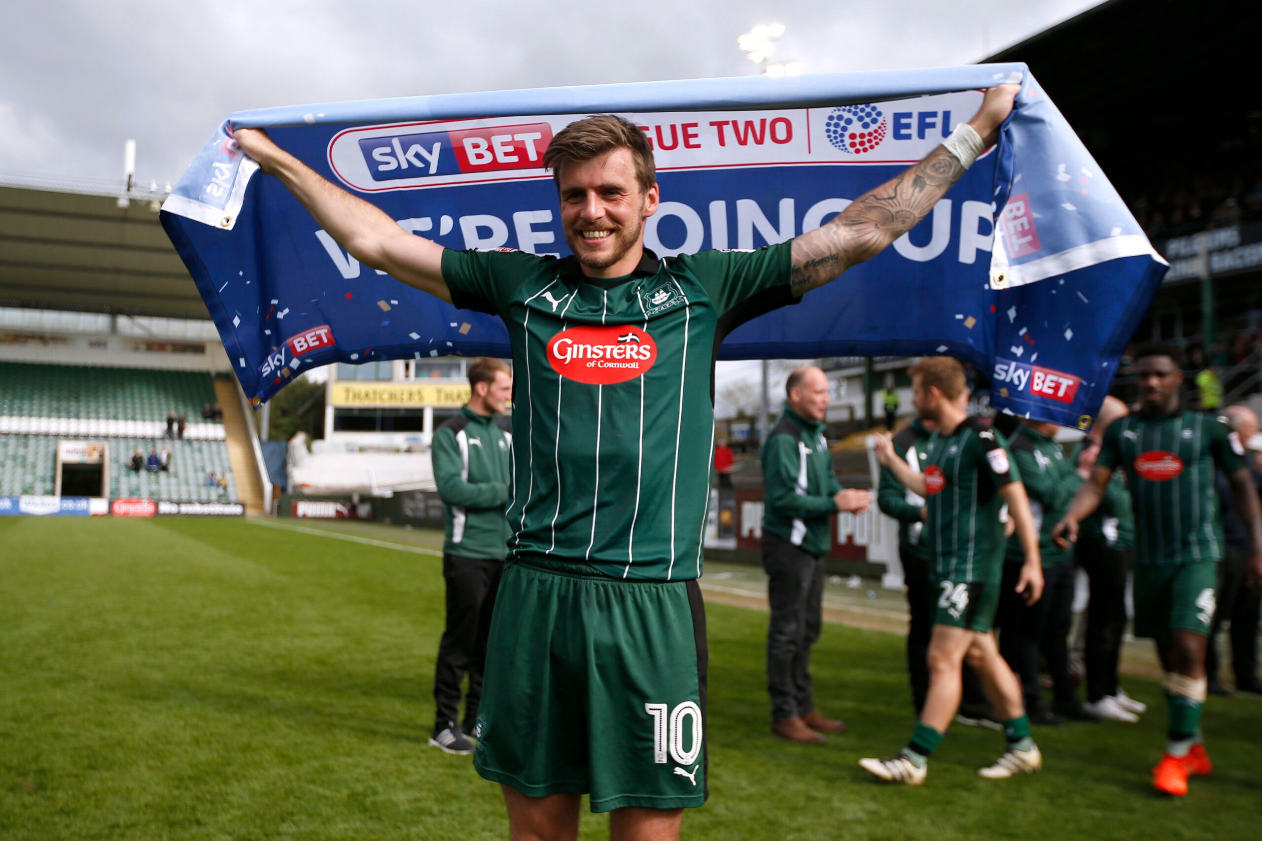 Britain Football Soccer - Plymouth Argyle v Newport County - Sky Bet League Two - Home Park - 17/4/17 Plymouth's Graham Carey celebrates after getting promoted to Sky Bet League One Mandatory Credit: Action Images / Paul Childs Livepic EDITORIAL USE ONLY. No use with unauthorized audio, video, data, fixture lists, club/league logos or 