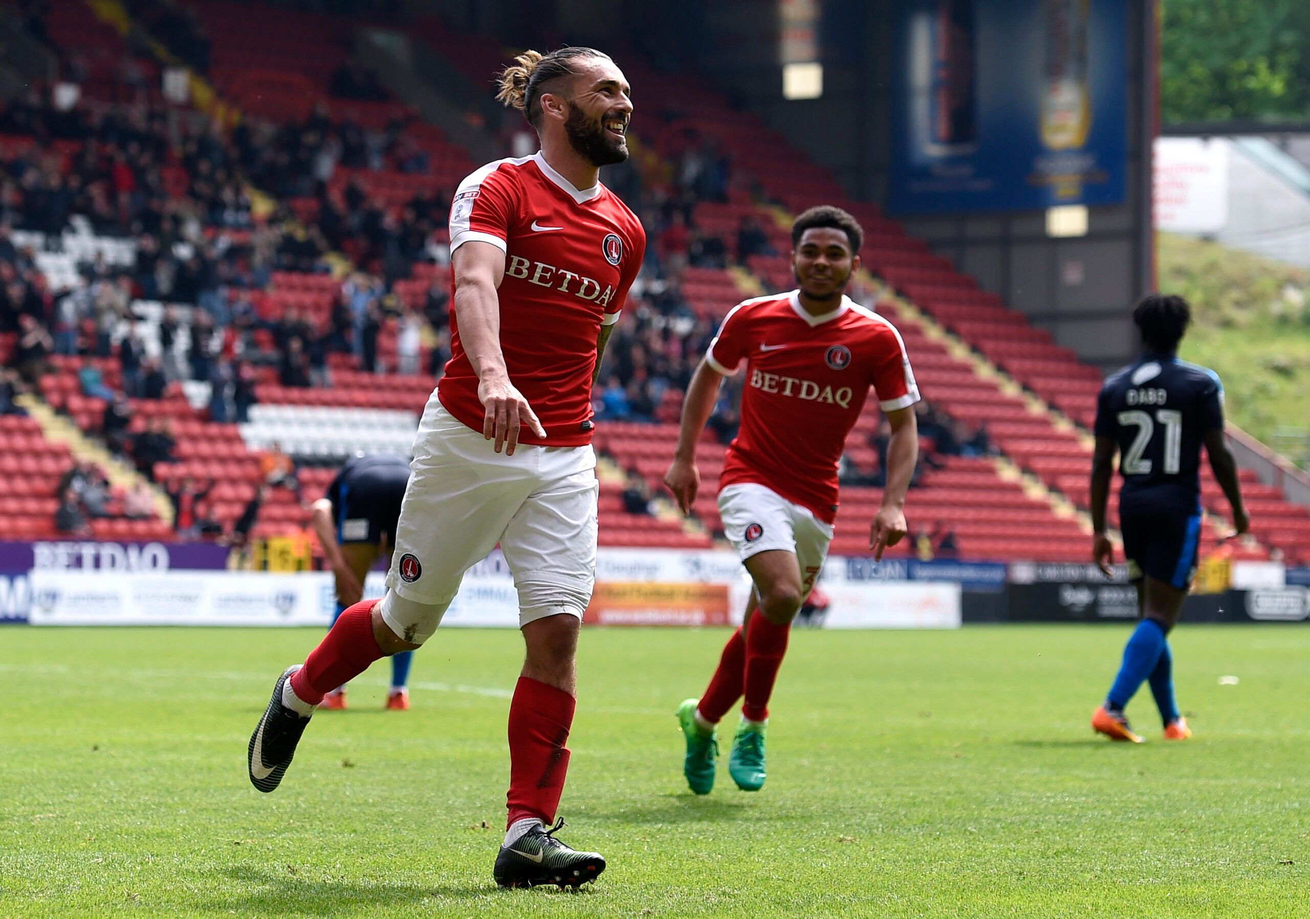 Britain Football Soccer - Charlton Athletic v Swindon Town - Sky Bet League One - The Valley - 30/4/17 Charlton Athletic's Ricky Holmes celebrates scoring their third goal  Mandatory Credit: Action Images / Adam Holt Livepic EDITORIAL USE ONLY. No use with unauthorized audio, video, data, fixture lists, club/league logos or 
