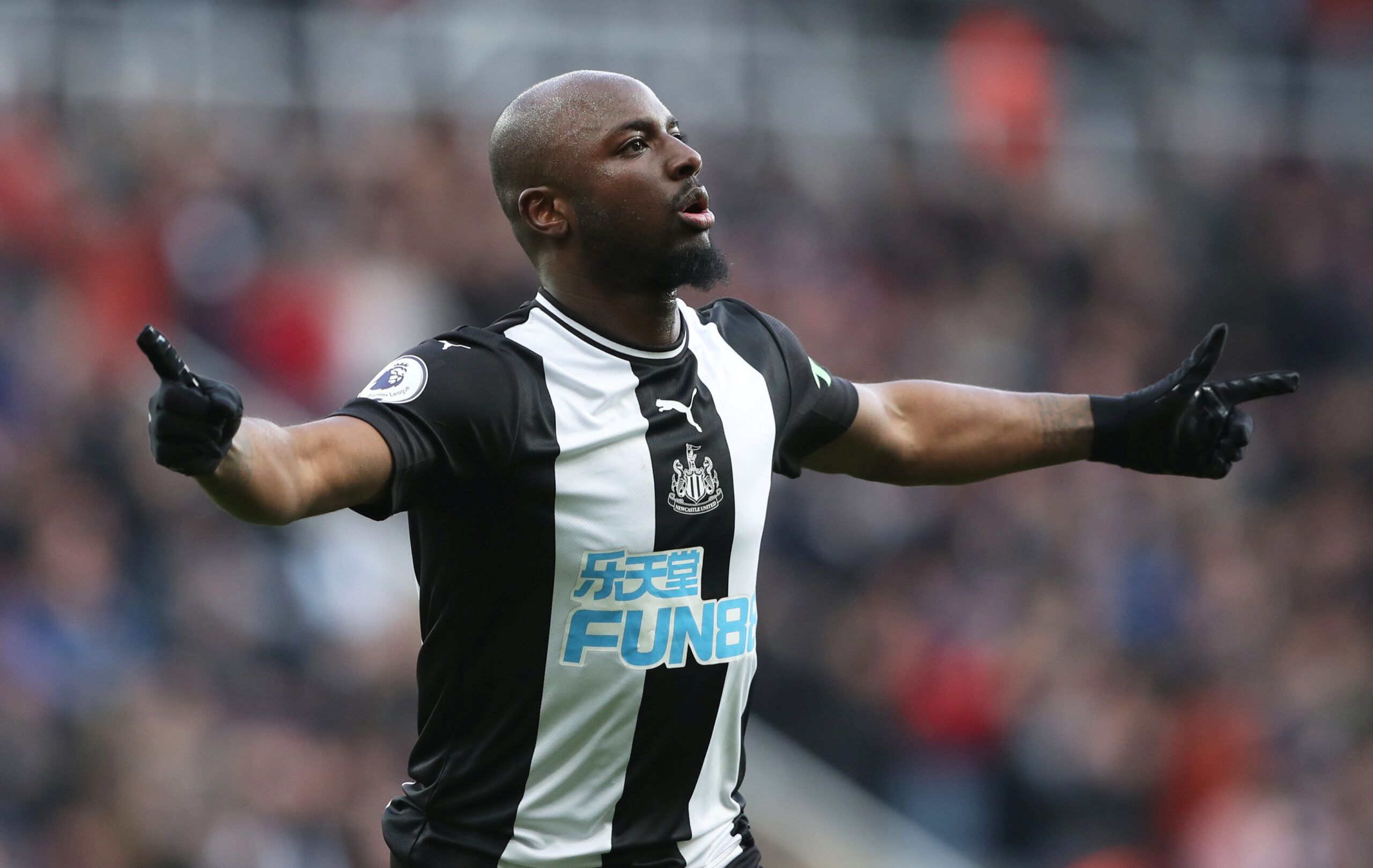 Soccer Football - Premier League - Newcastle United v Manchester City - St James' Park, Newcastle, Britain - November 30, 2019  Newcastle United's Jetro Willems celebrates scoring their first goal  REUTERS/Scott Heppell  EDITORIAL USE ONLY. No use with unauthorized audio, video, data, fixture lists, club/league logos or 