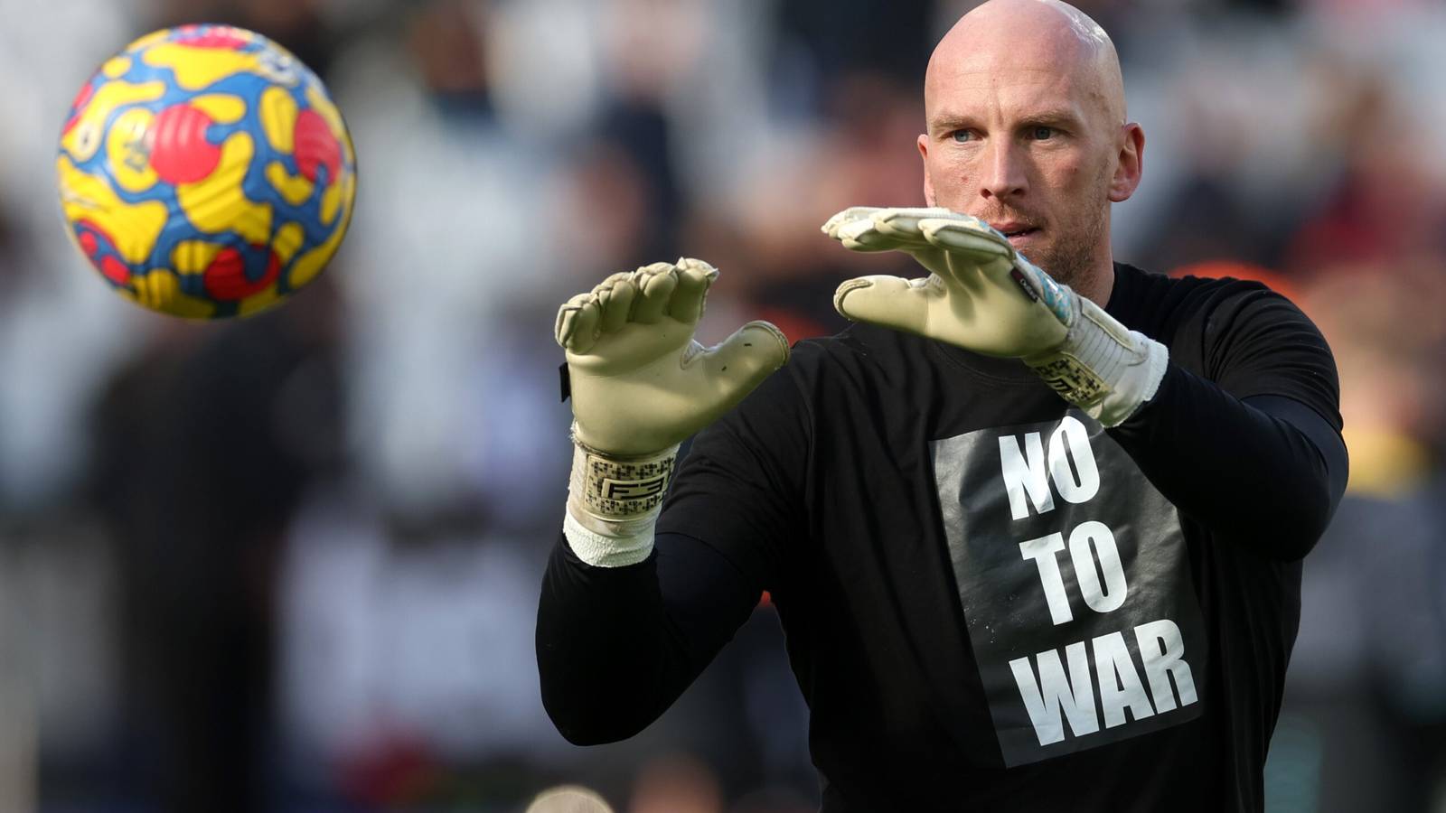 Paul Devlin issues two-word reaction as Birmingham City player pens ...