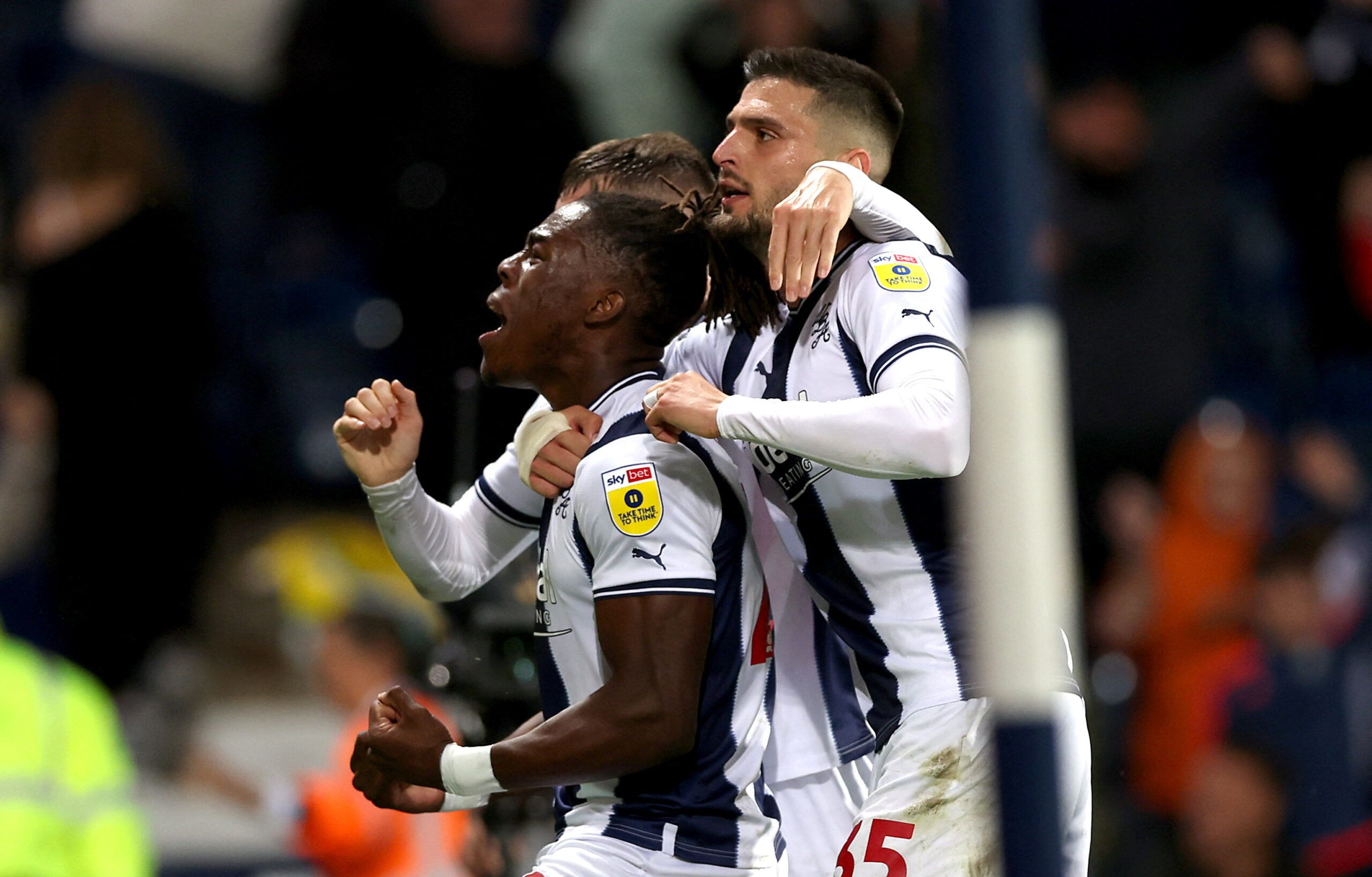 Soccer Football - Championship - West Bromwich Albion v Burnley - The Hawthorns, West Bromwich, Britain - September 2, 2022 West Bromwich Albion's Brandon Thomas Asante celebrates scoring their first goal  Action Images/Matthew Childs  EDITORIAL USE ONLY. No use with unauthorized audio, video, data, fixture lists, club/league logos or 