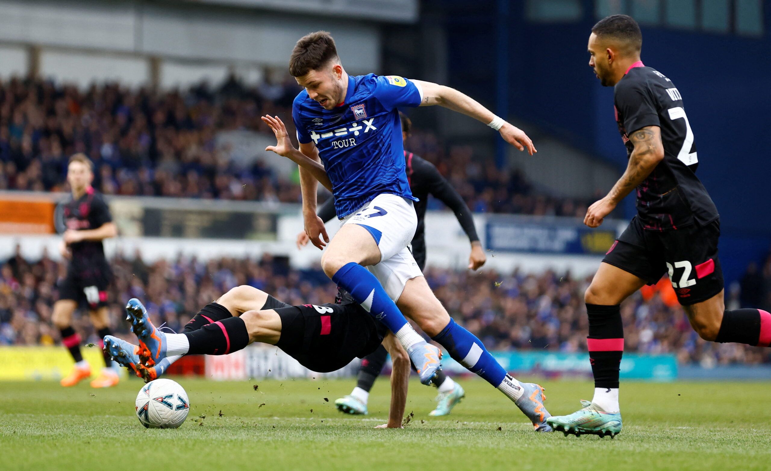 Soccer Football - FA Cup - Fourth Round - Ipswich Town v Burnley - Portman Road, Ipswich, Britain - January 28, 2023 Ipswich Town's George Hirst in action with Burnleys Ameen Al Dakhil  Action Images/Peter Cziborra