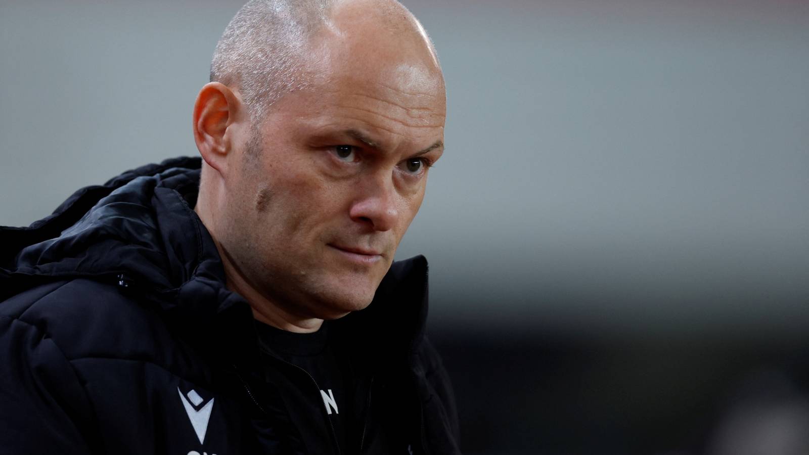Millwall plotting 7-figure transfer raid of bitter rivals West Ham for ...